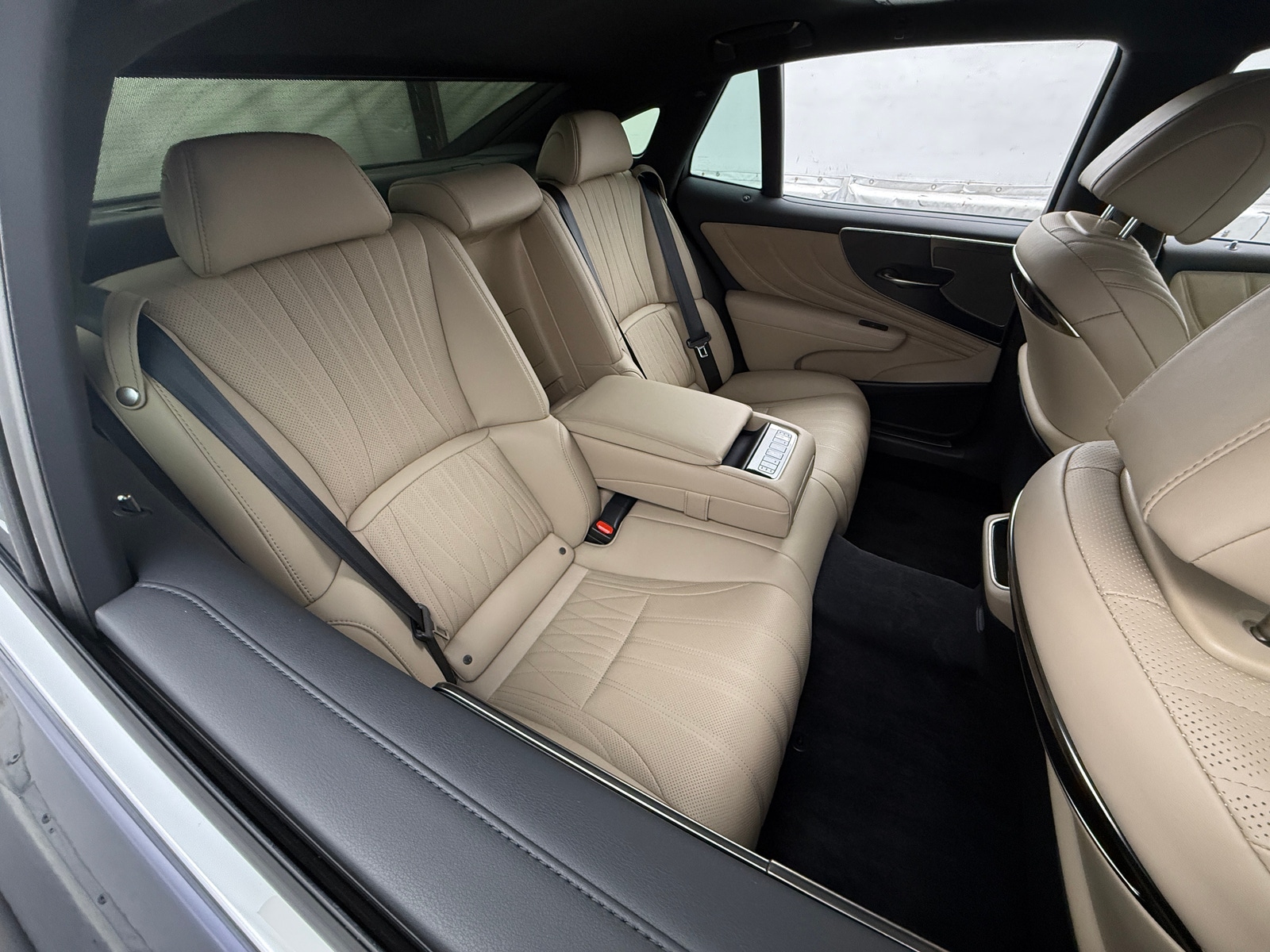 Thumbnail: 2021 Lexus LS - 5