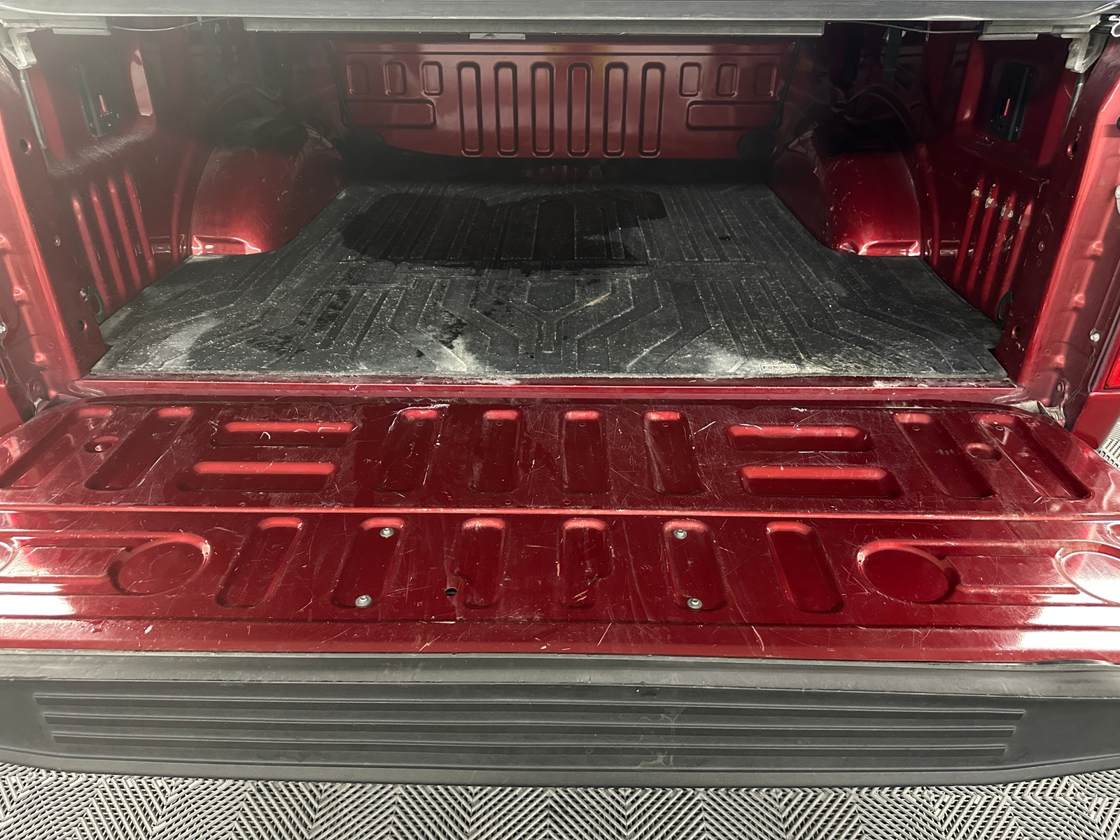 Thumbnail: 2016 Ford Econoline - 6