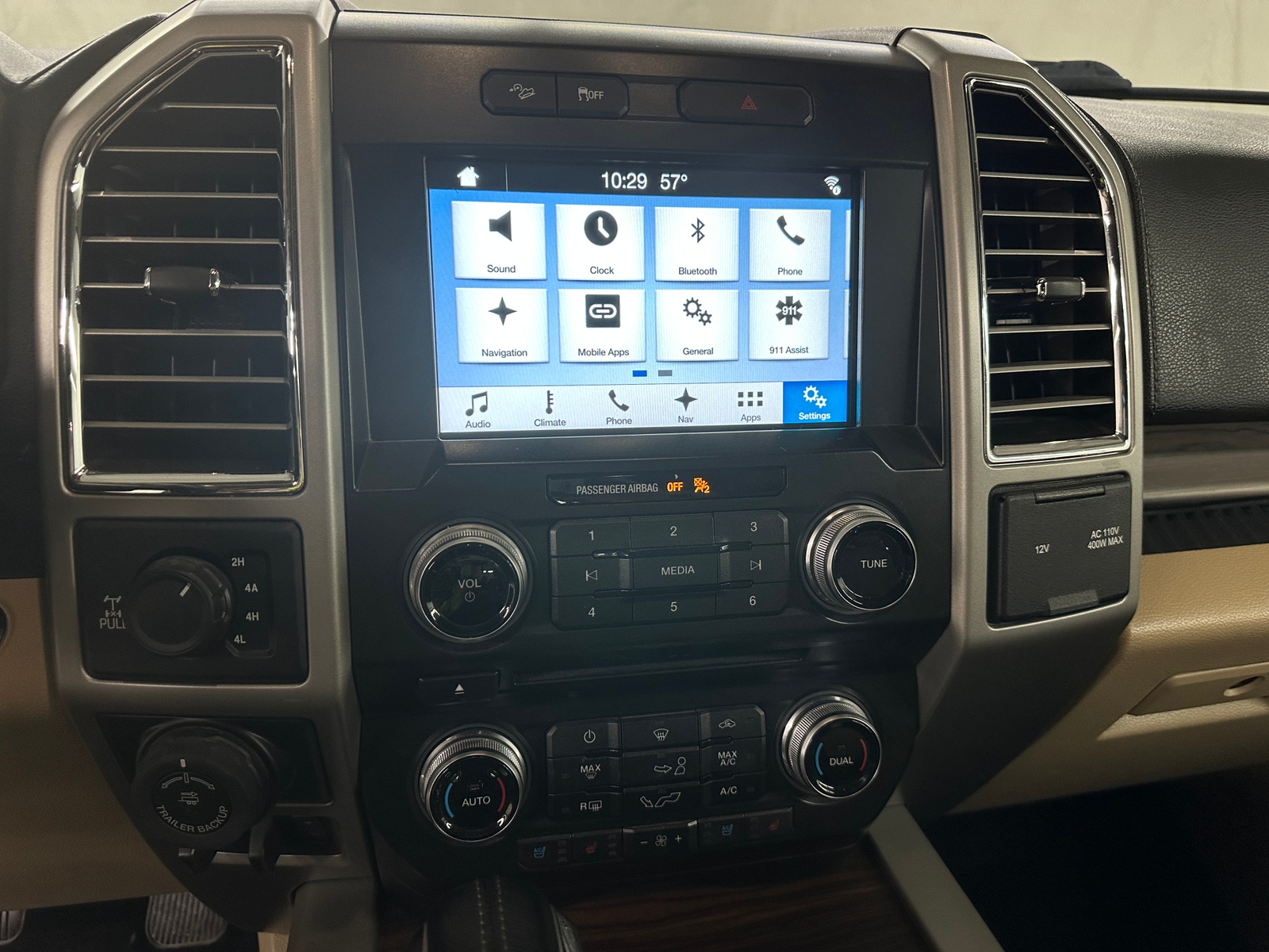 Thumbnail: 2016 Ford Econoline - 3