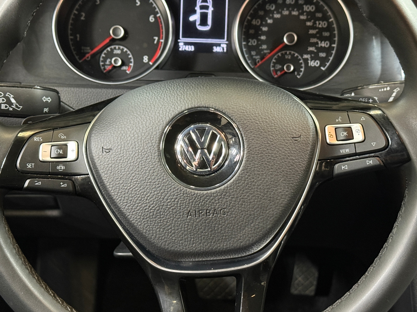 Thumbnail: 2021 Volkswagen Golf - 4