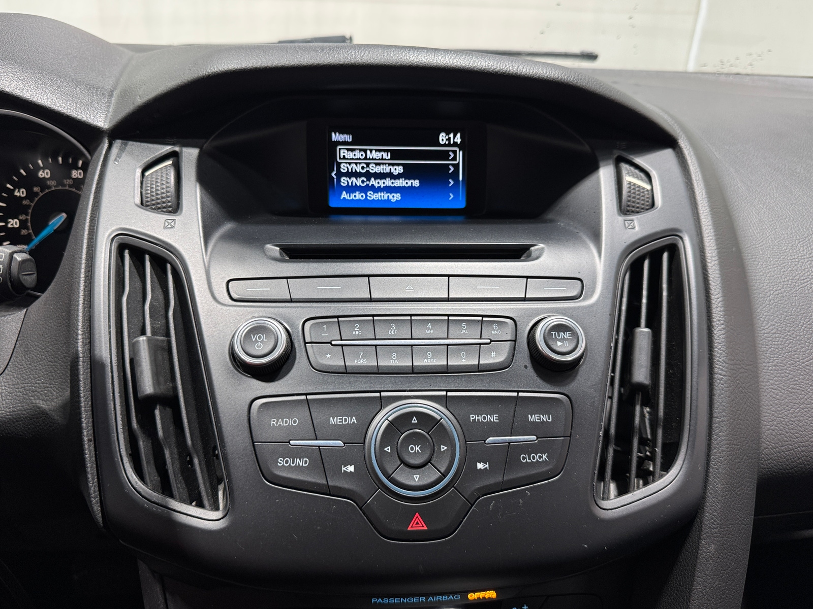 Thumbnail: 2016 Ford Focus - 4