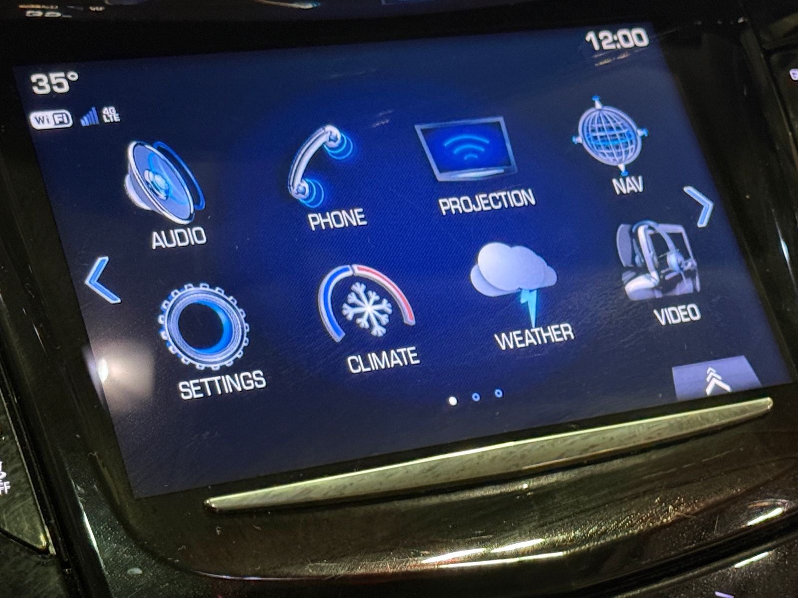 Thumbnail: 2020 Cadillac Escalade - 3