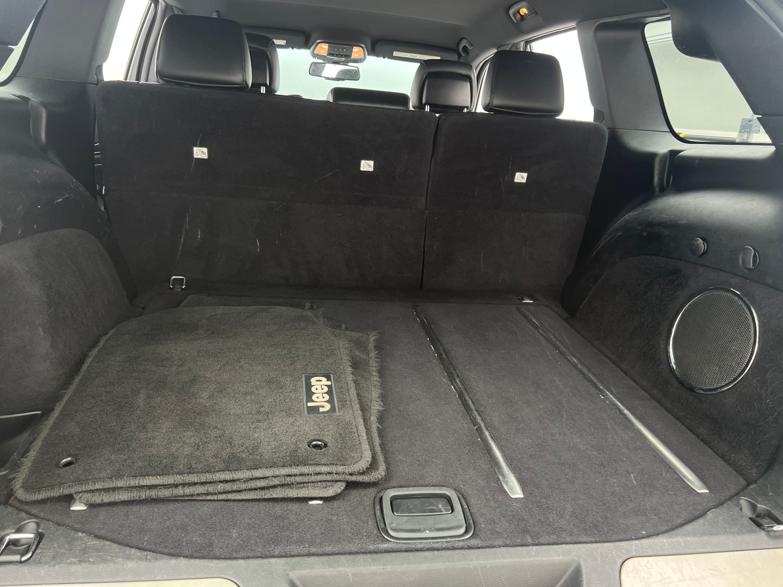 Thumbnail: 2014 Jeep Grand Cherokee - 6