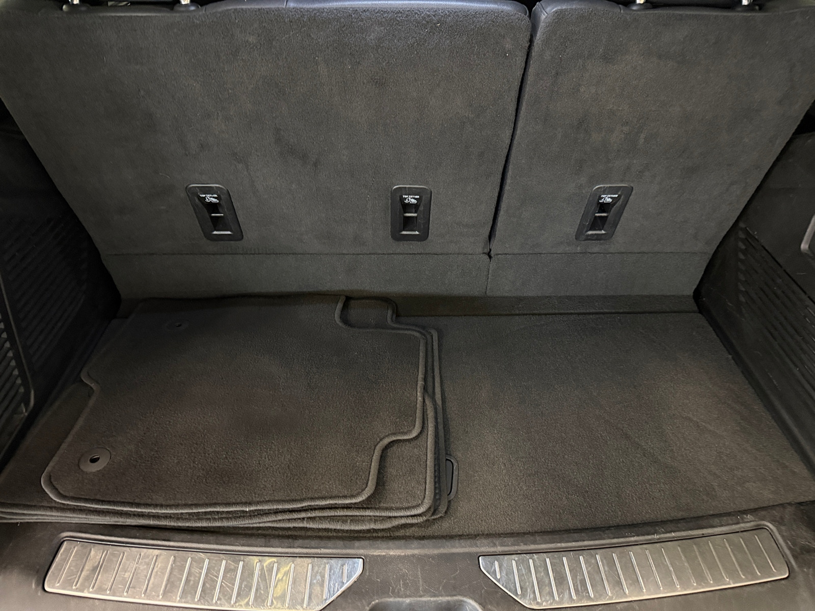 Thumbnail: 2024 Chevrolet Tahoe - 6