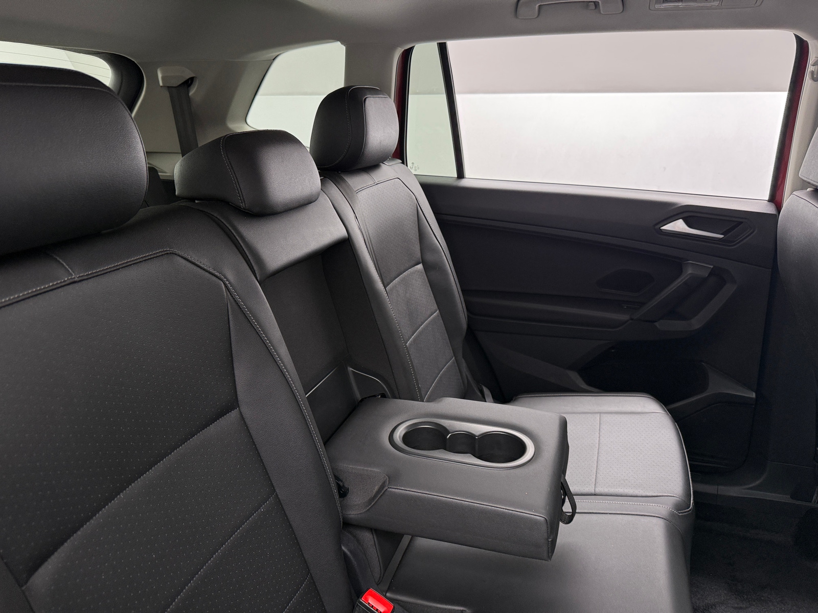 Thumbnail: 2019 Volkswagen Tiguan - 6