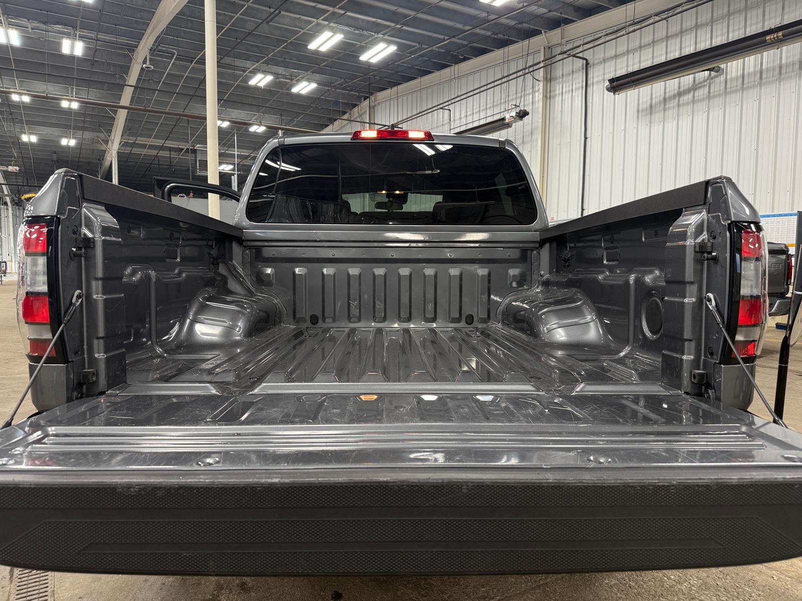 Thumbnail: 2022 Nissan Frontier - 7