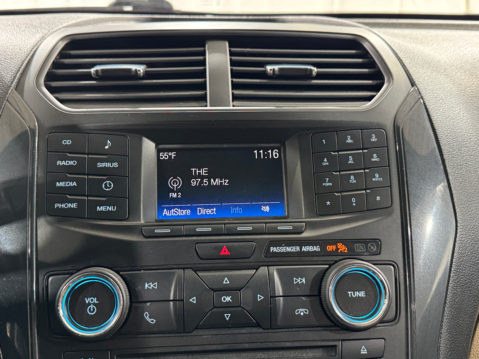 Thumbnail: 2017 Ford Explorer - 4