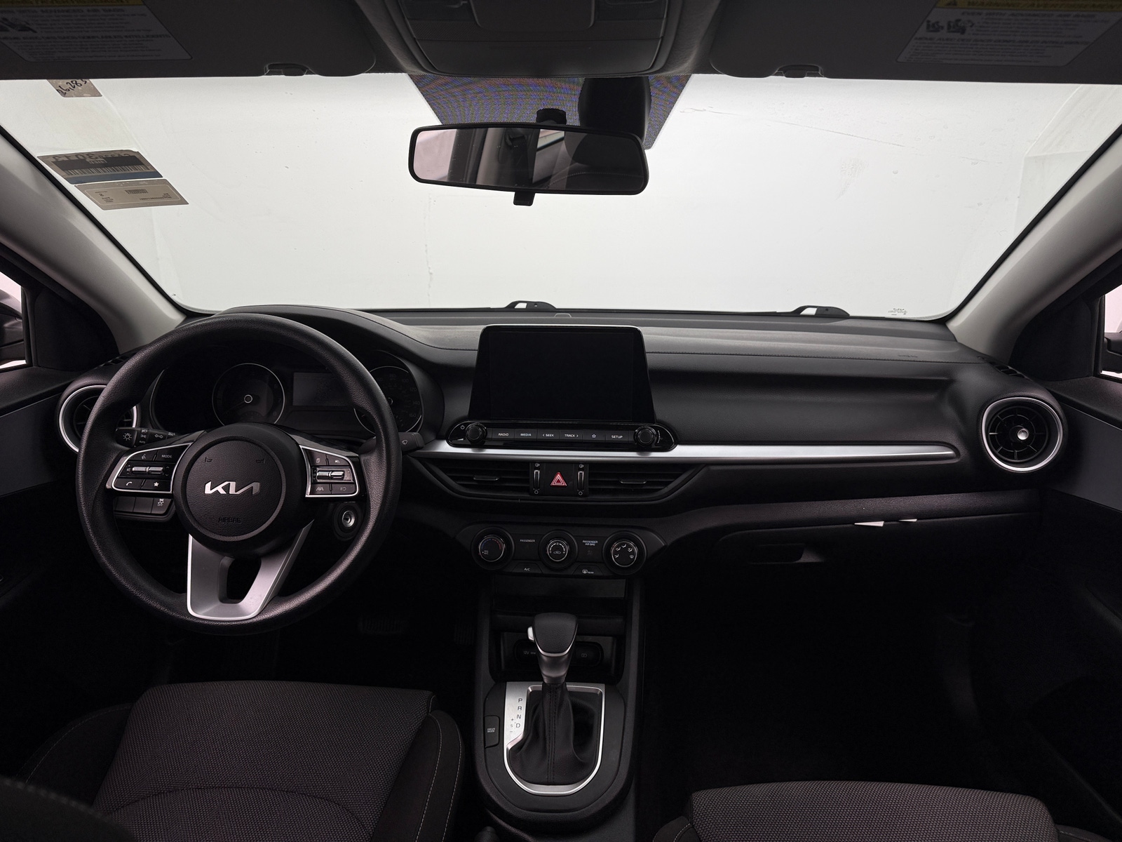 Thumbnail: 2024 Kia Forte - 3