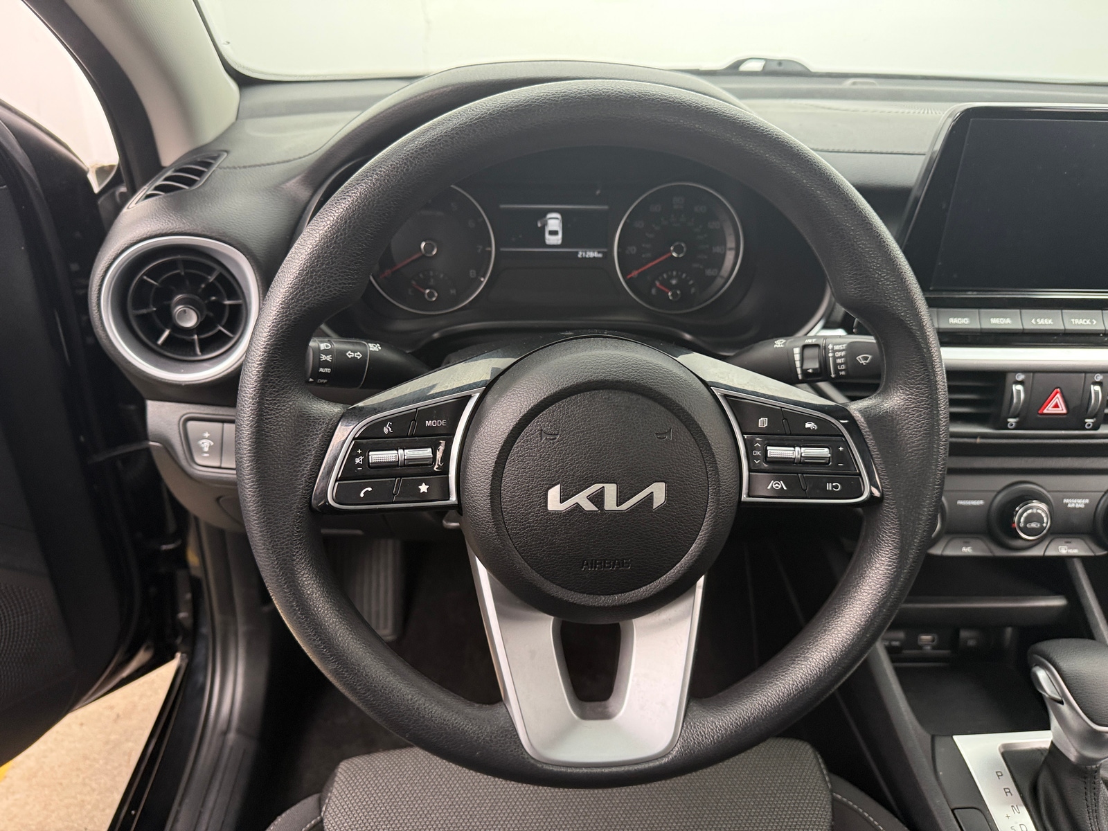 Thumbnail: 2024 Kia Forte - 5