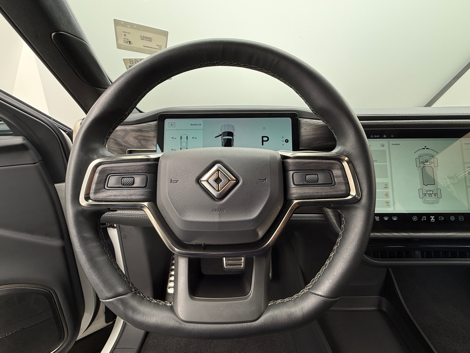 Thumbnail: 2022 Rivian R1T - 4