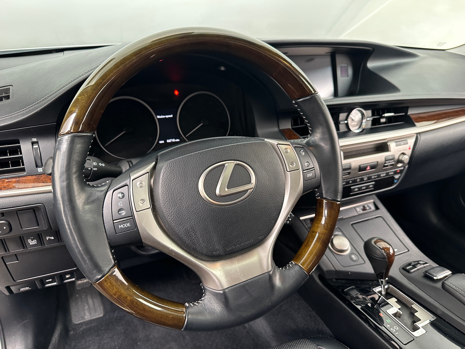 Thumbnail: 2013 Lexus ES - 4