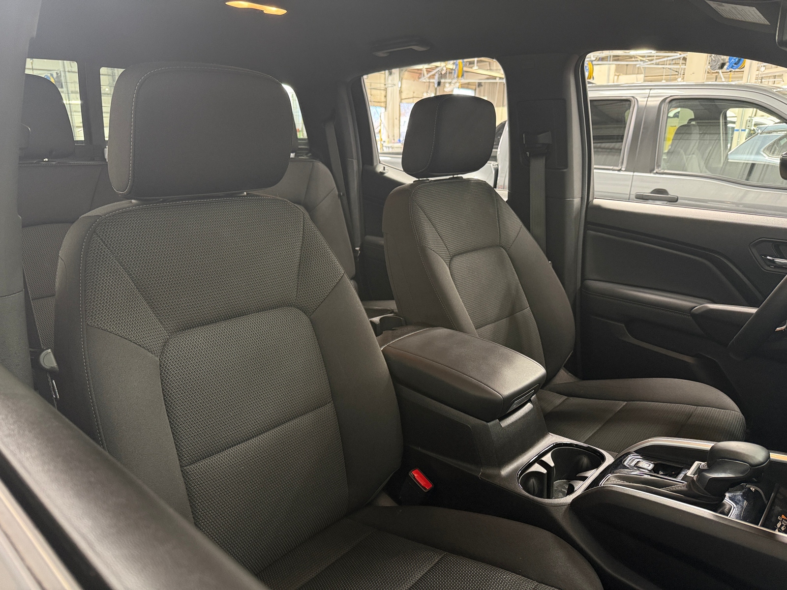 Thumbnail: 2024 Chevrolet Colorado - 2