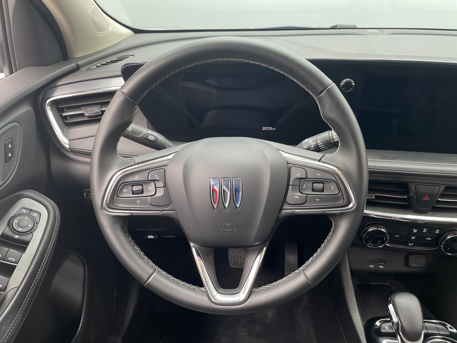 Thumbnail: 2025 Buick Encore GX - 4