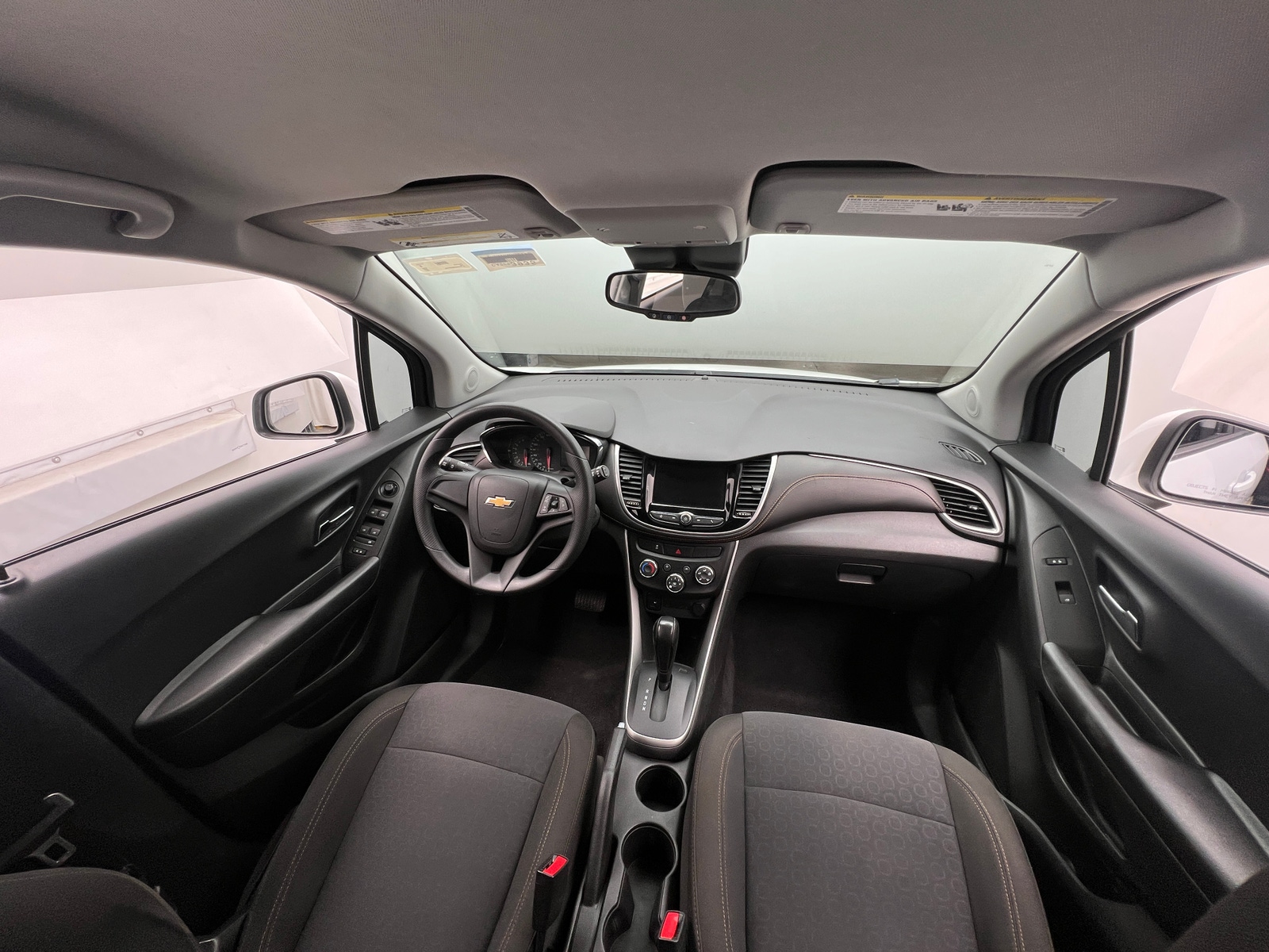 Thumbnail: 2021 Chevrolet Trax - 3