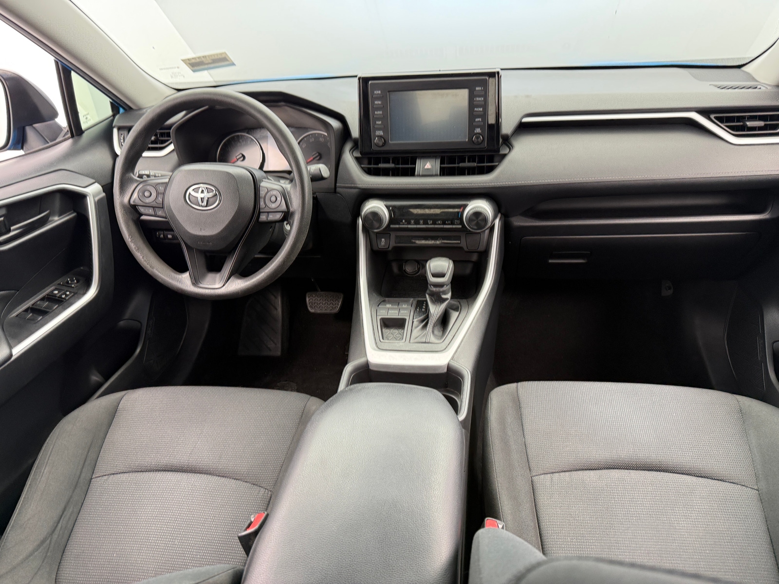 Thumbnail: 2019 Toyota RAV4 - 3