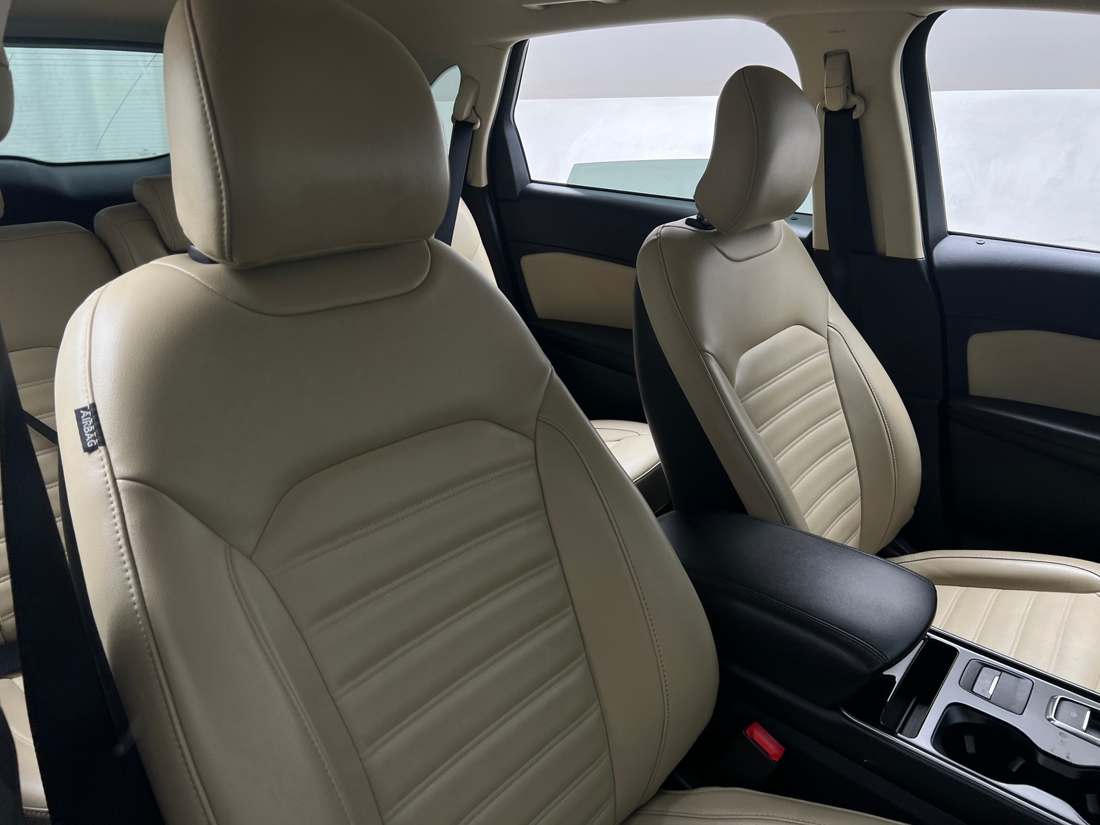 Thumbnail: 2019 Ford Edge - 2