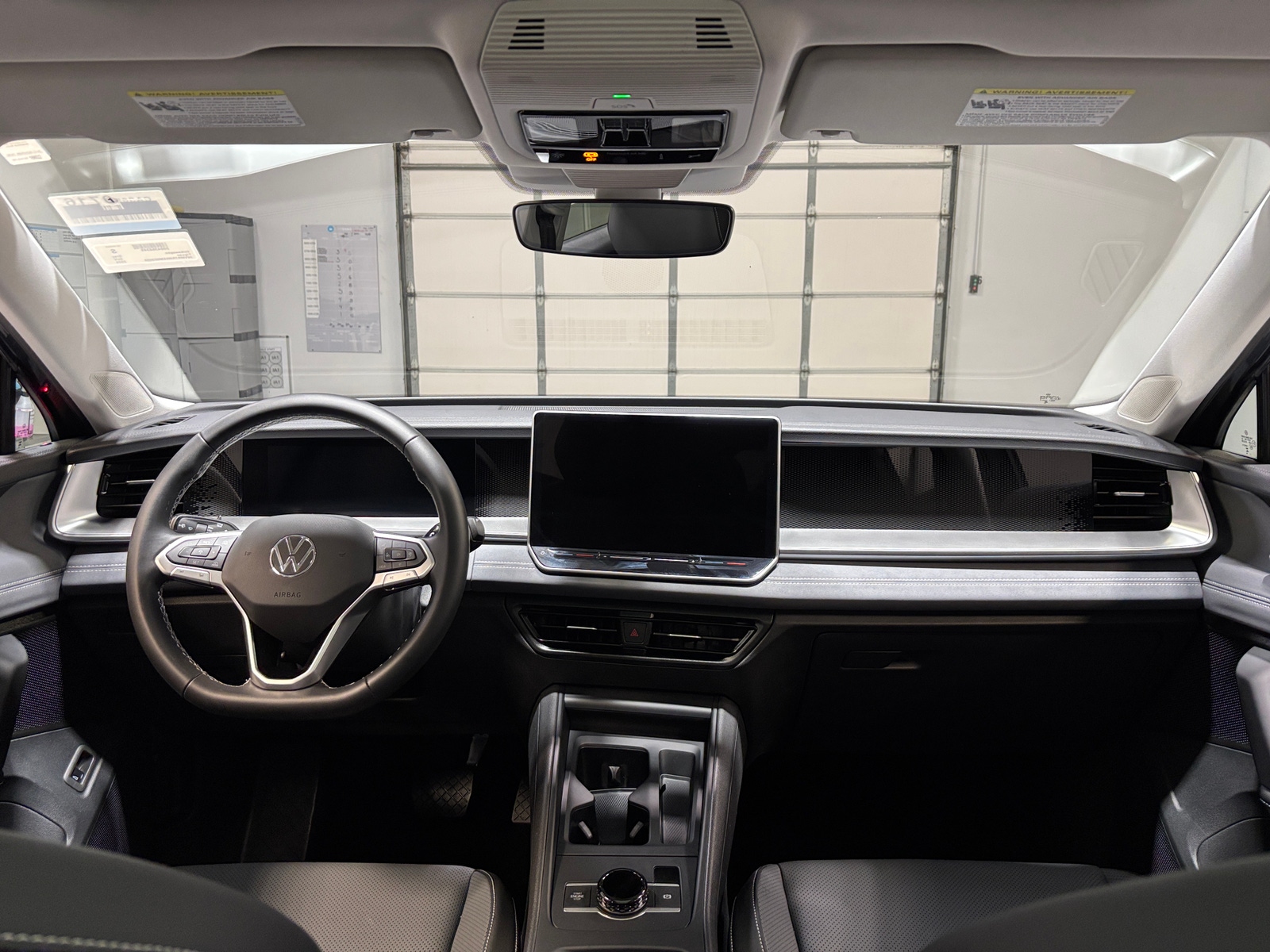 Thumbnail: 2025 Volkswagen Tiguan - 2