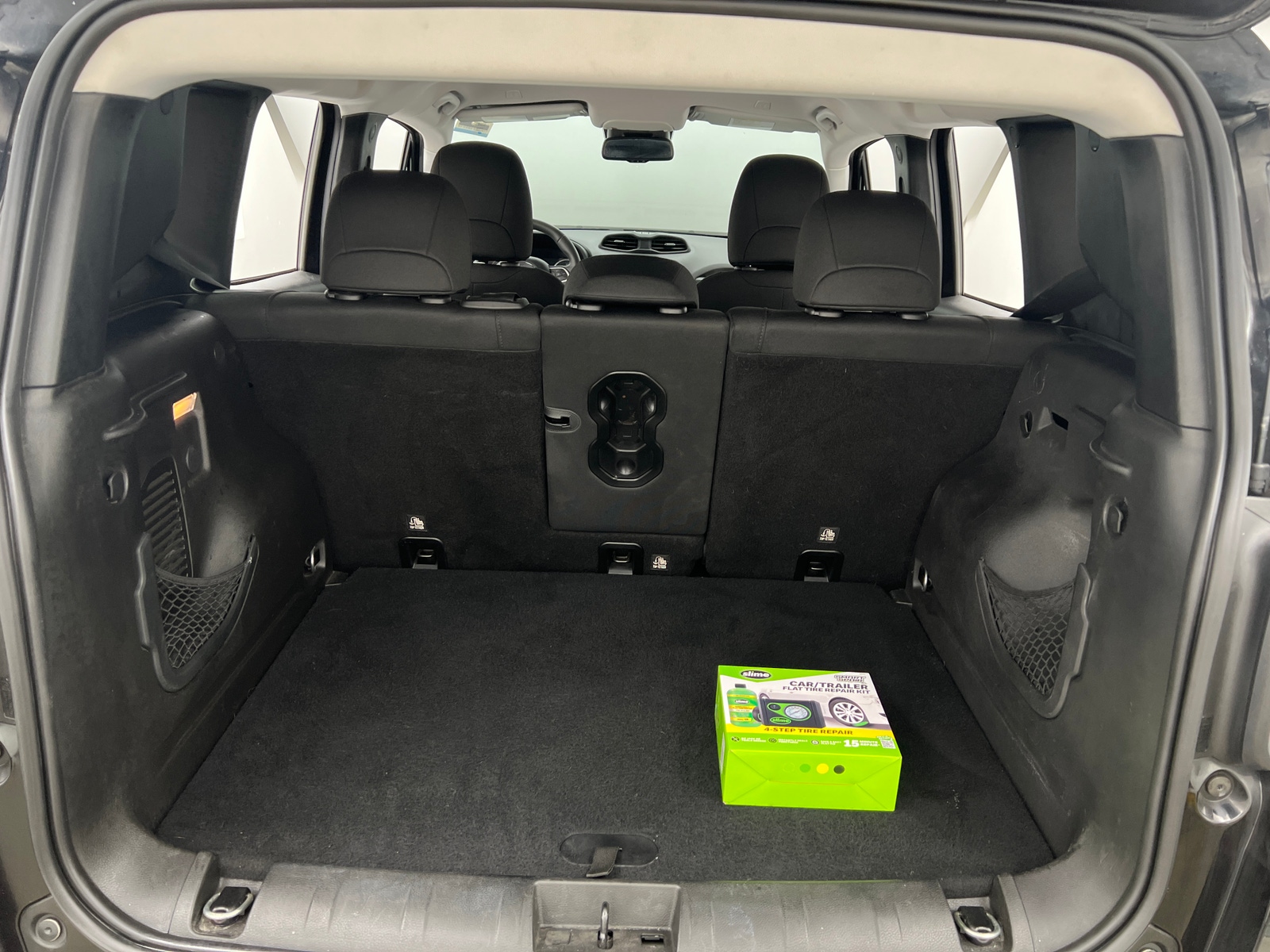 Thumbnail: 2018 Jeep Renegade - 7