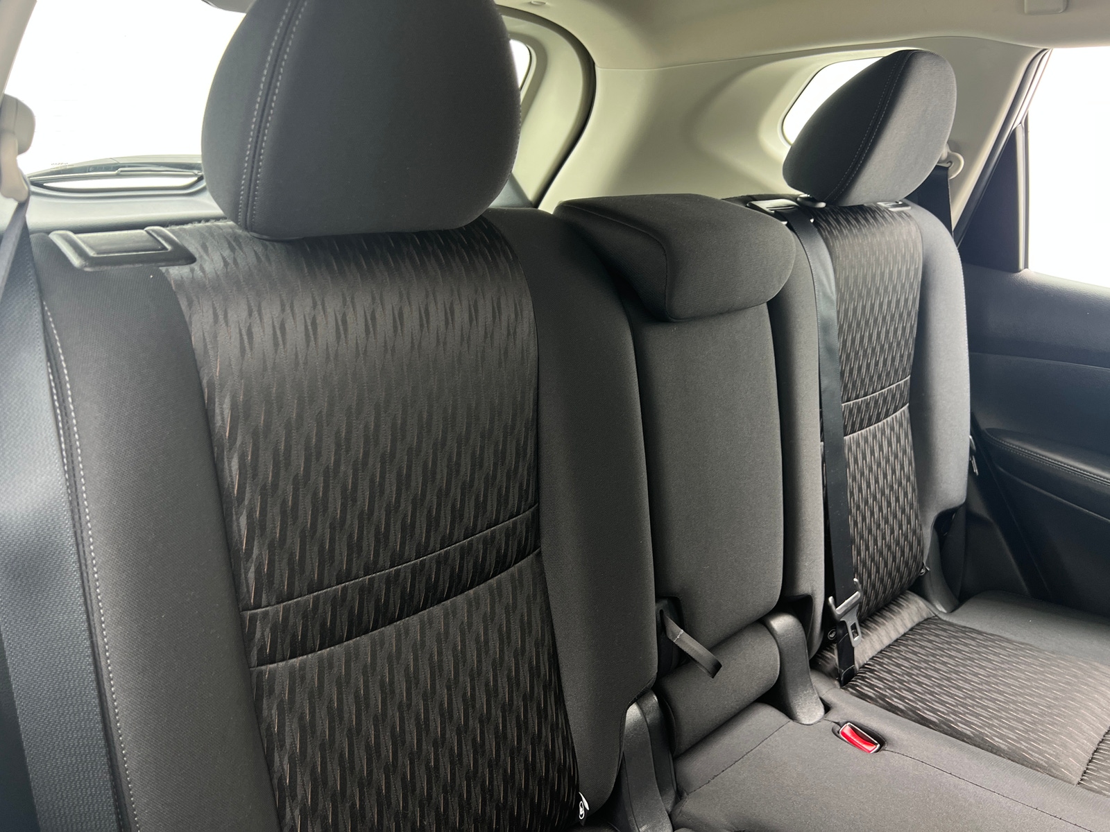 Thumbnail: 2018 Nissan Rogue - 6