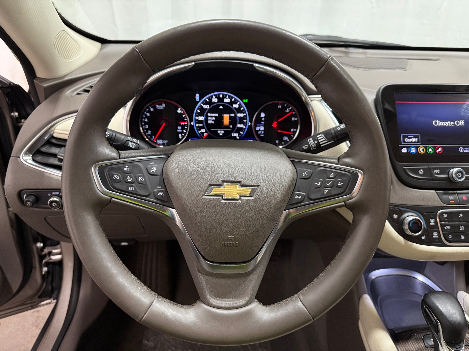 Thumbnail: 2024 Chevrolet Malibu - 4