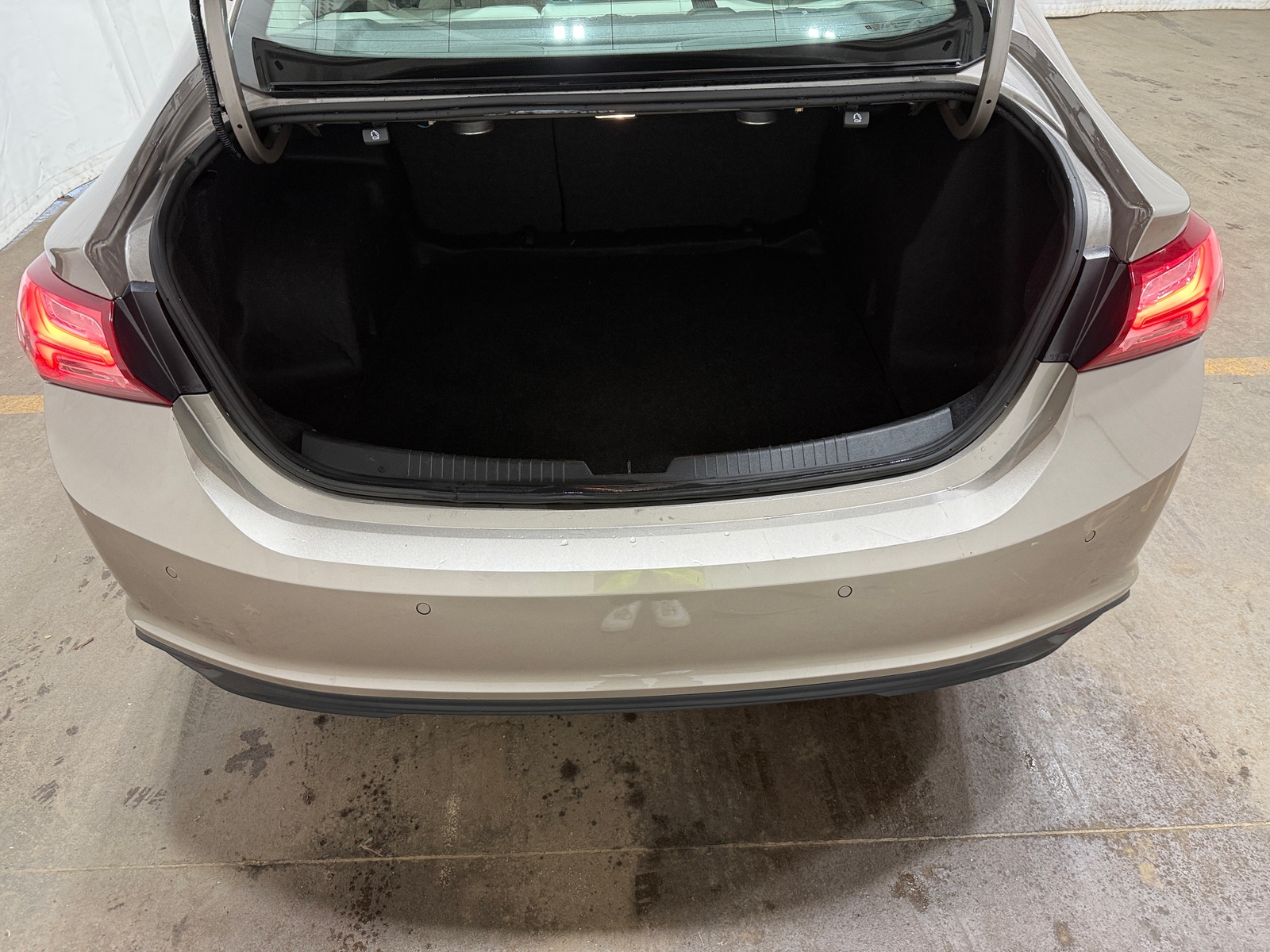 Thumbnail: 2024 Chevrolet Malibu - 6