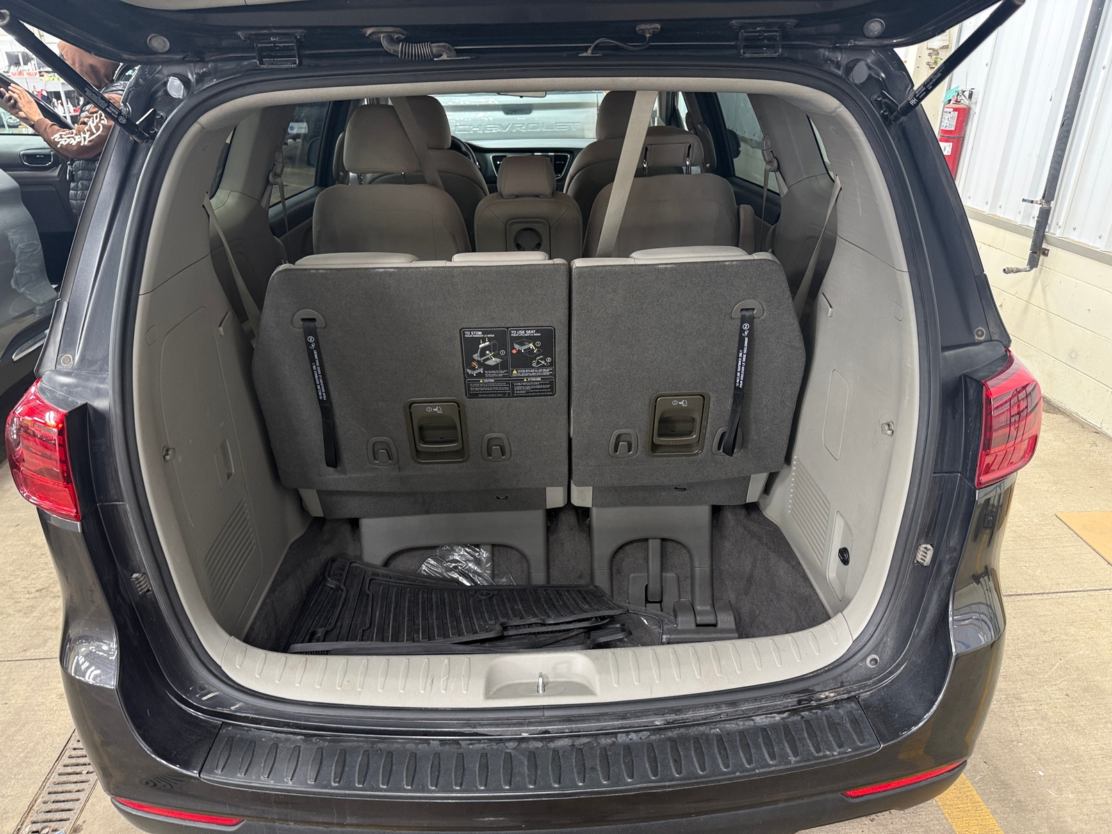 Thumbnail: 2020 Kia Sedona - 7