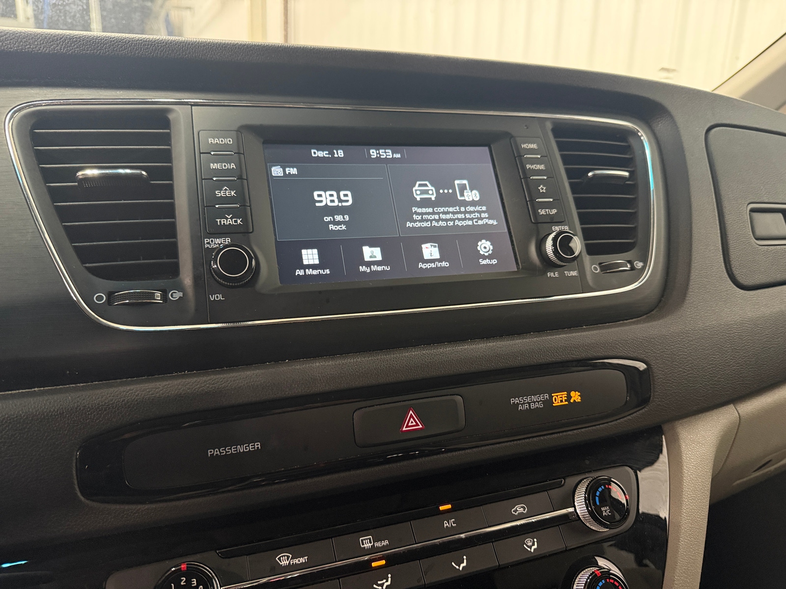 Thumbnail: 2020 Kia Sedona - 4