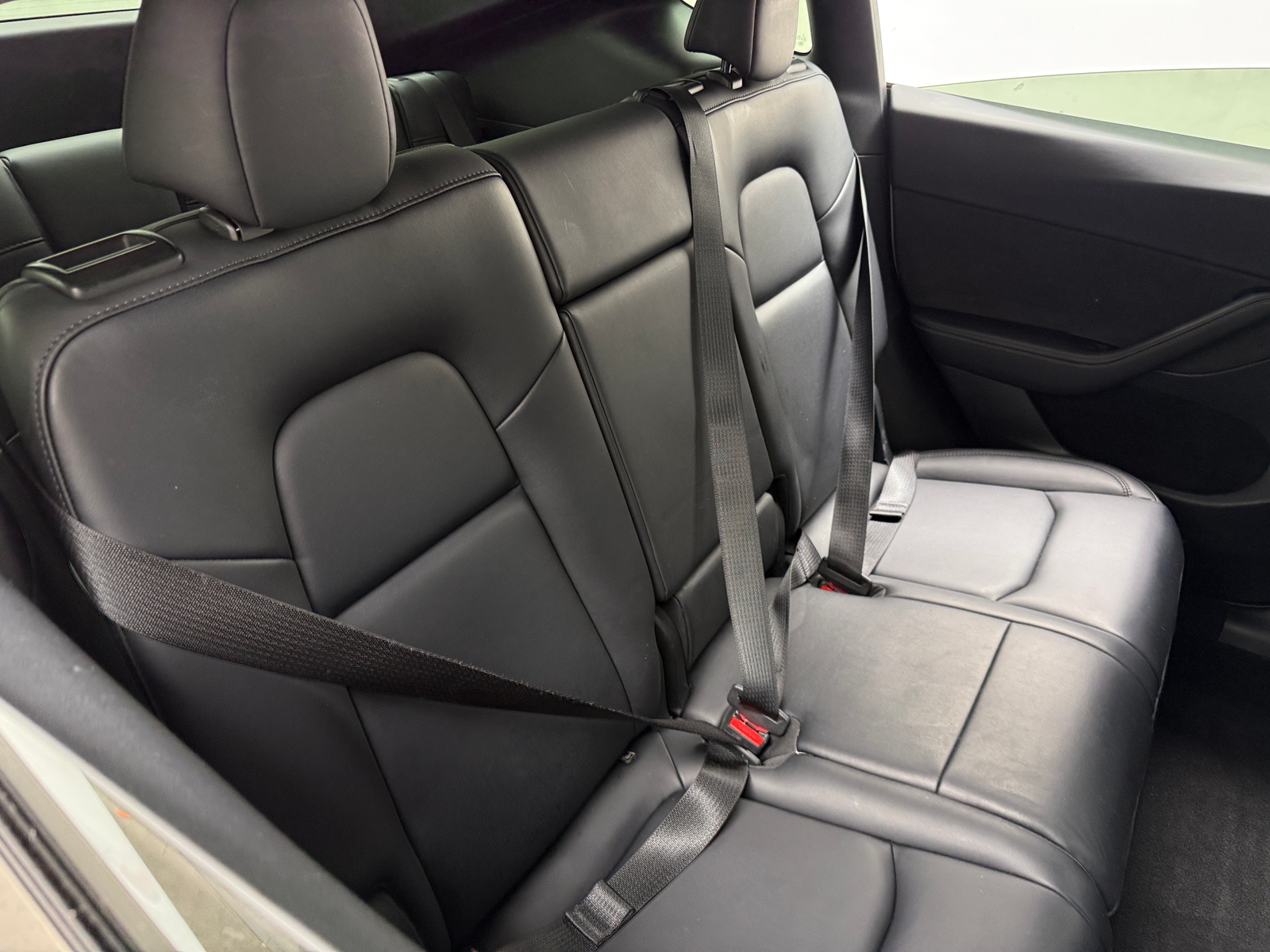 Thumbnail: 2023 Tesla Model Y - 4