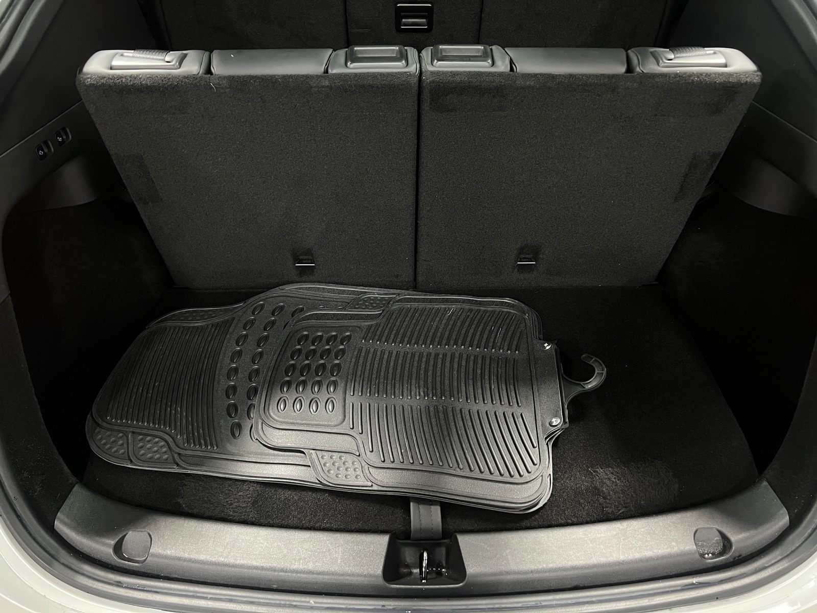 Thumbnail: 2023 Tesla Model Y - 5