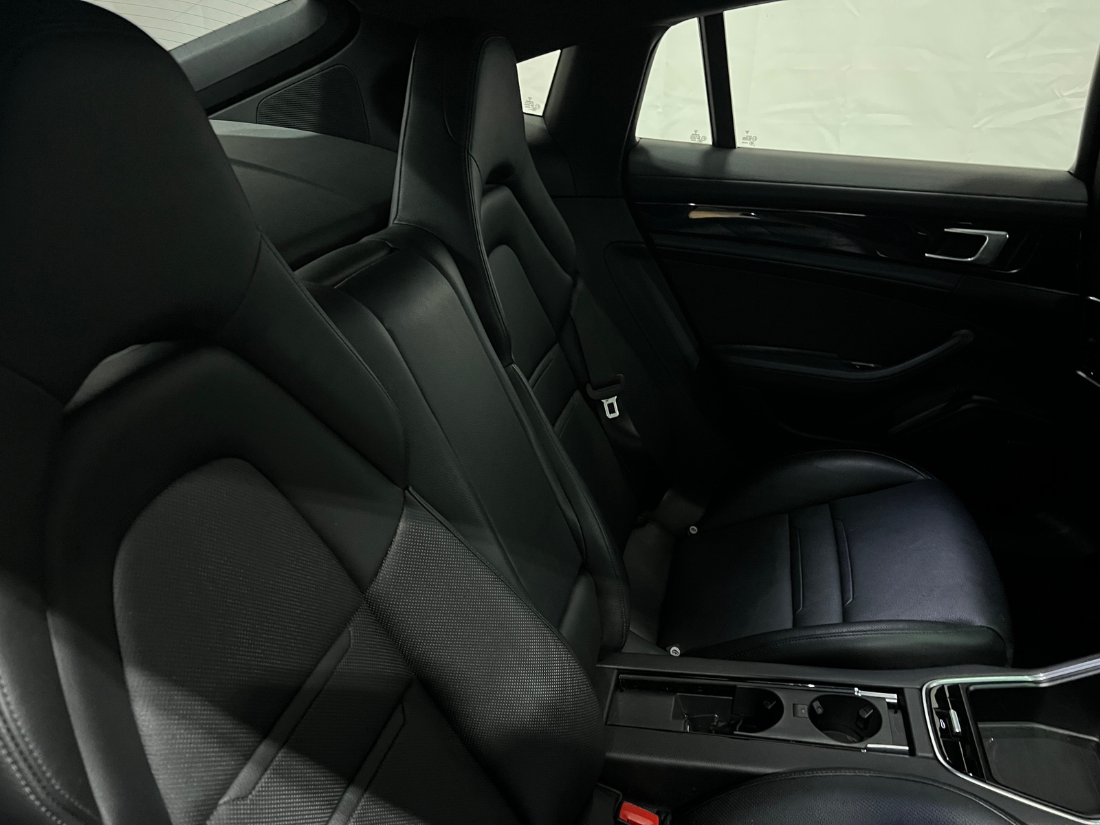 Thumbnail: 2018 Porsche Panamera - 5