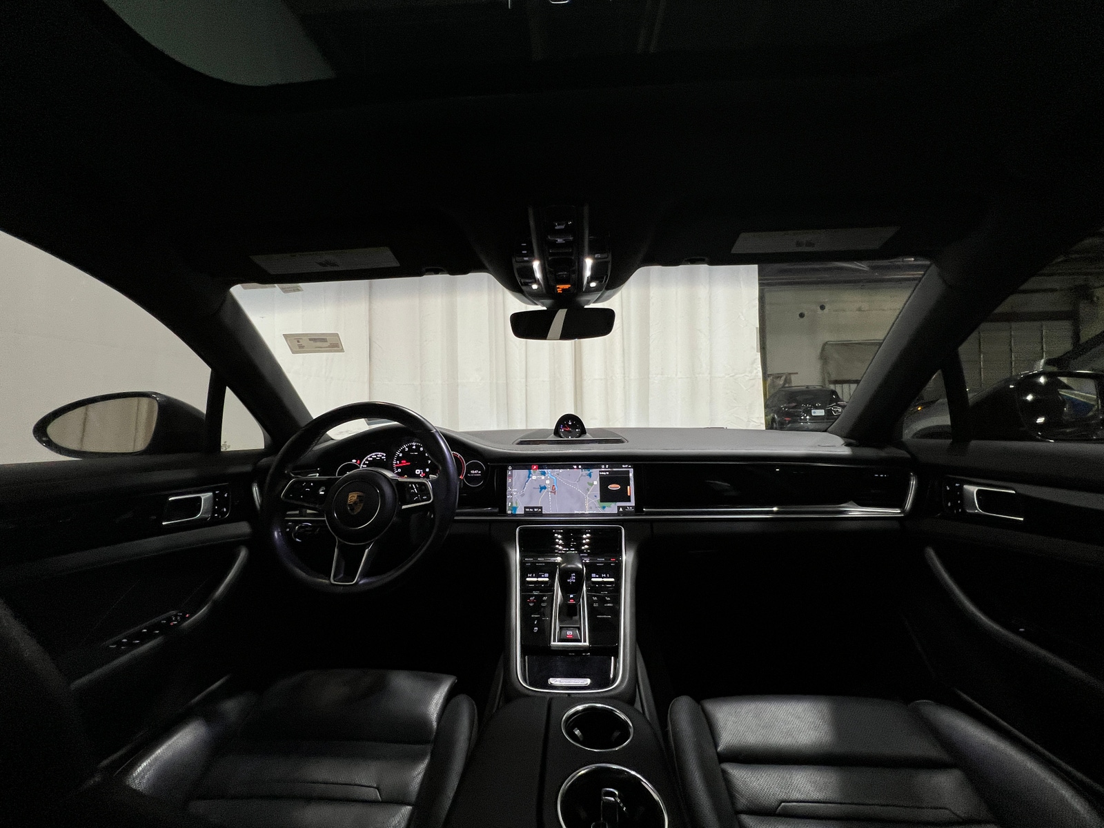 Thumbnail: 2018 Porsche Panamera - 2