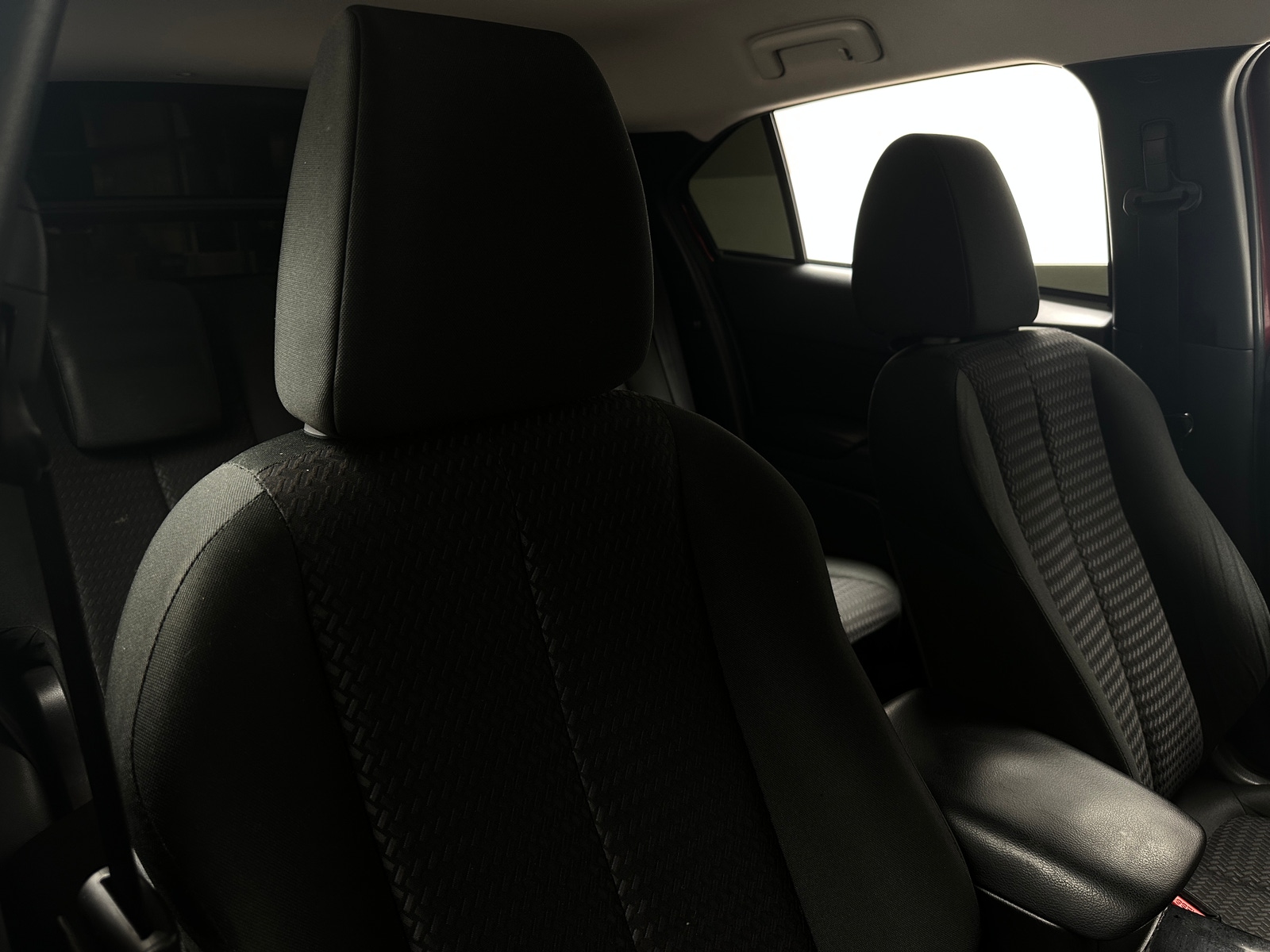 Thumbnail: 2018 Mitsubishi Eclipse Cross - 2