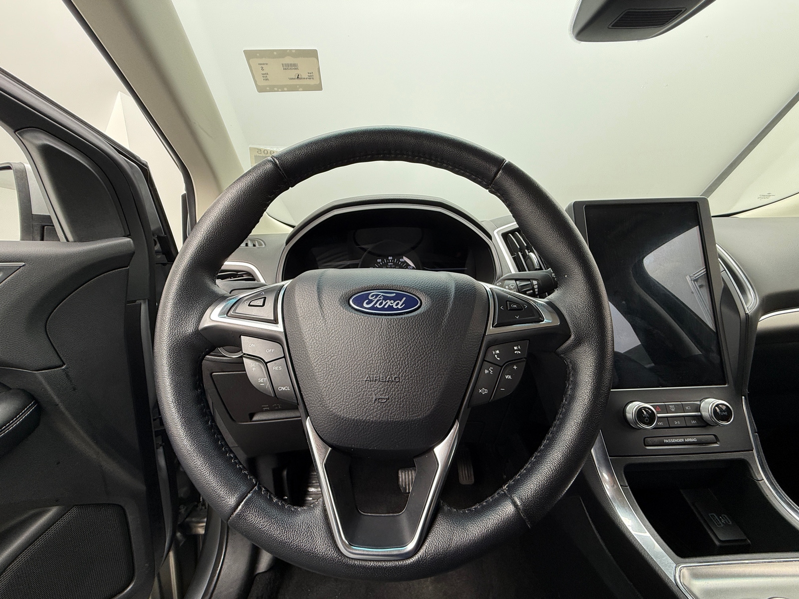 Thumbnail: 2024 Ford Edge - 5