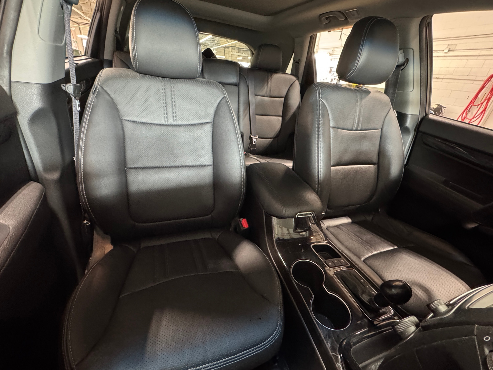 Thumbnail: 2014 Kia Sorento - 2