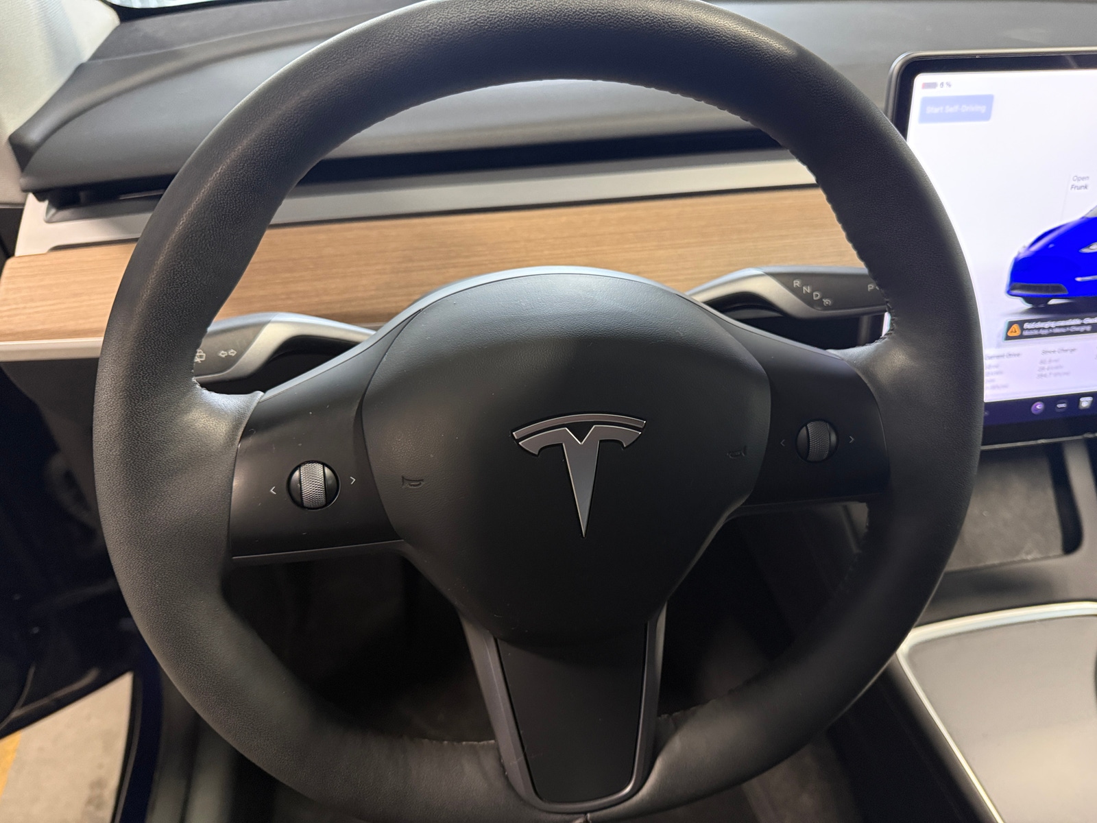 Thumbnail: 2023 Tesla Model Y - 4