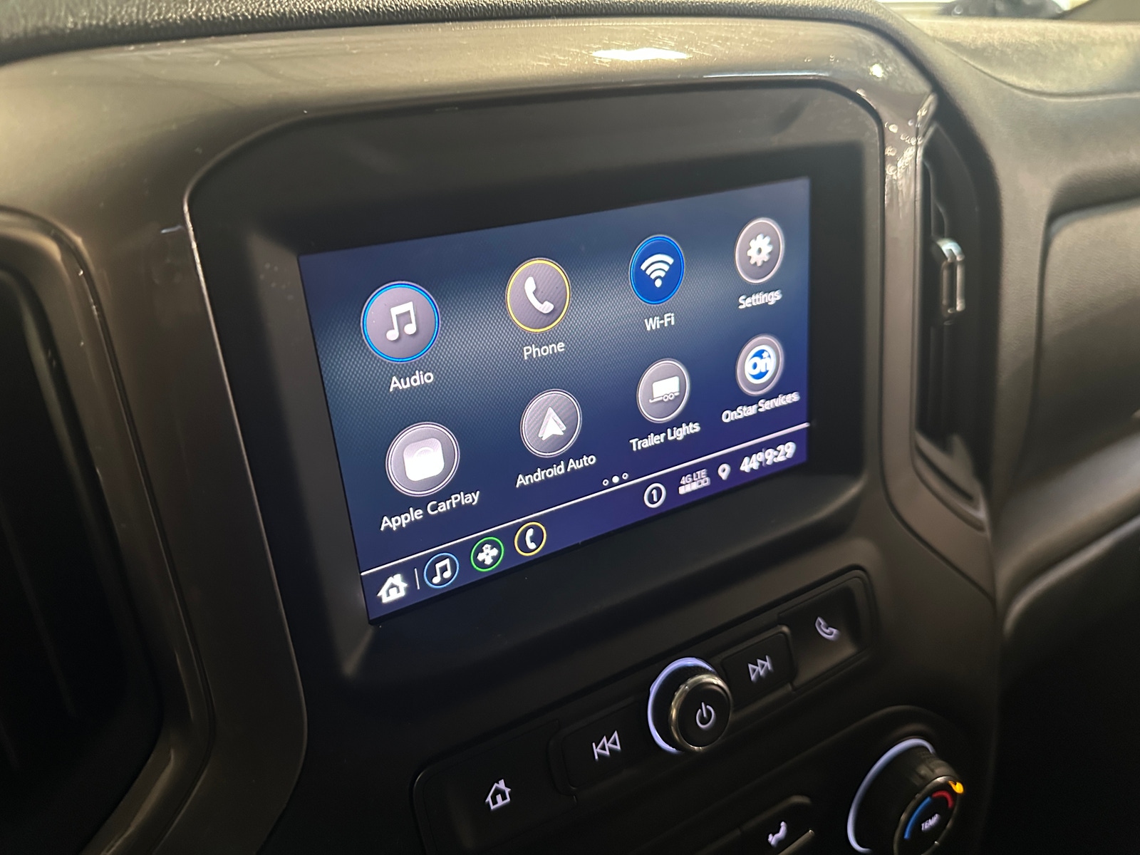 Thumbnail: 2021 Chevrolet Silverado 1500 - 4