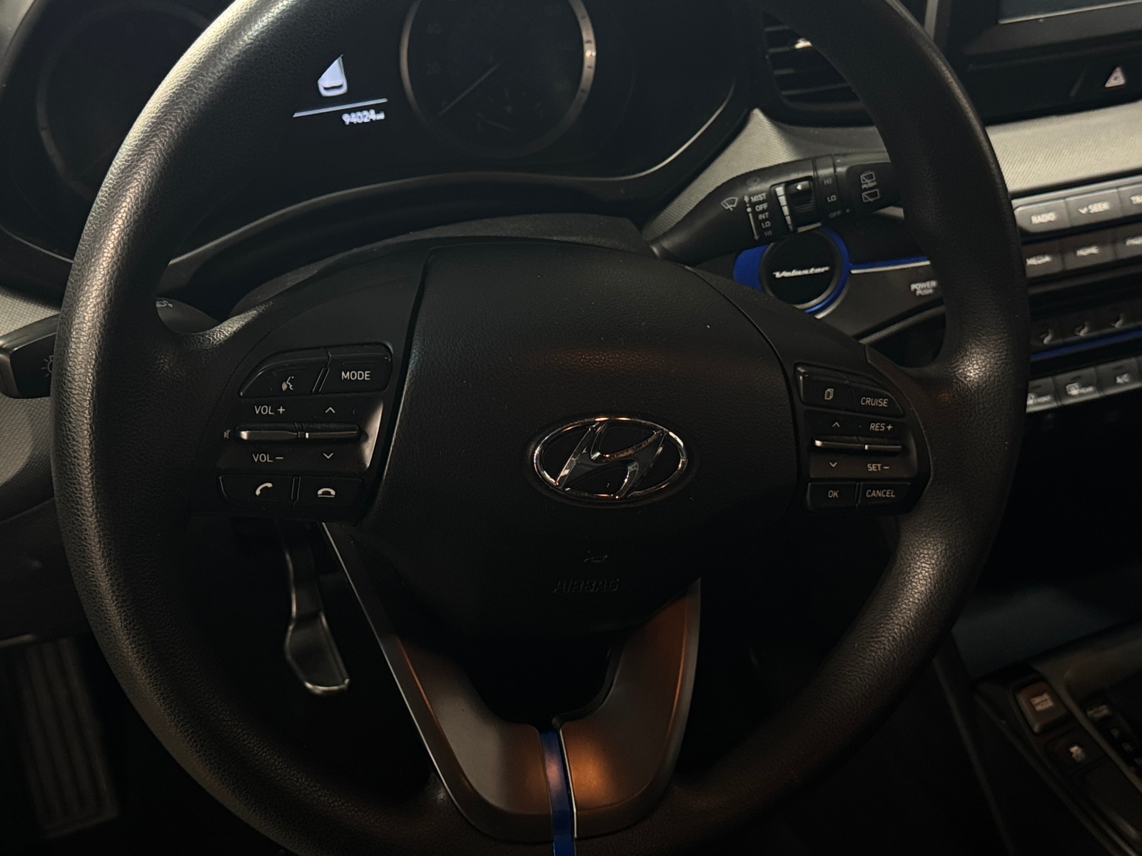 Thumbnail: 2019 Hyundai Veloster - 4