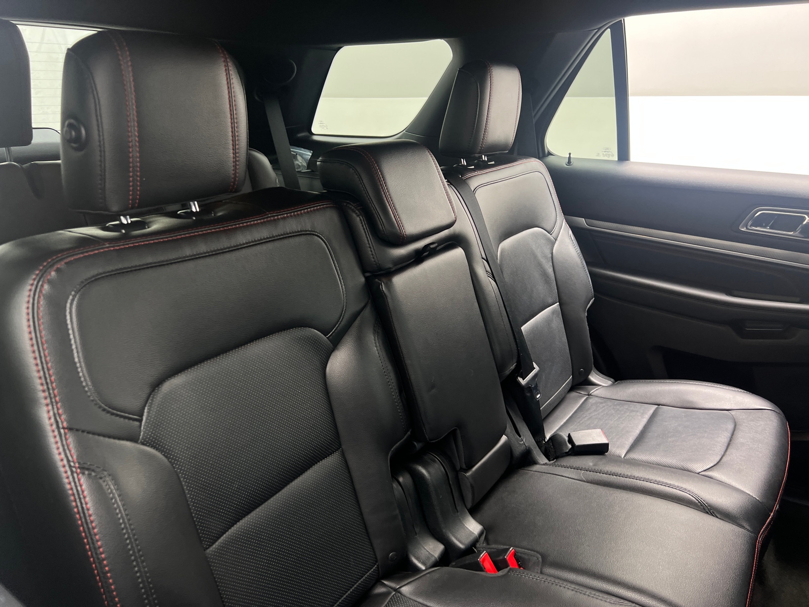 Thumbnail: 2018 Ford Explorer - 5