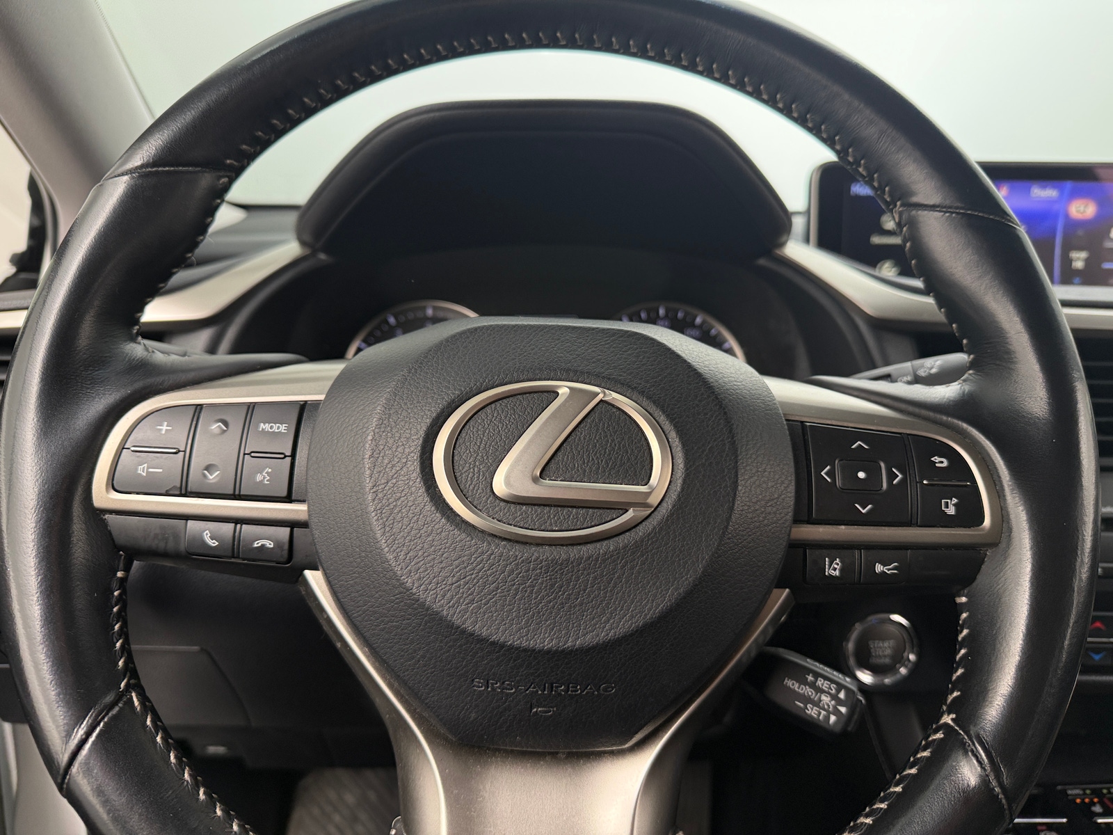 Thumbnail: 2018 Lexus RX - 4