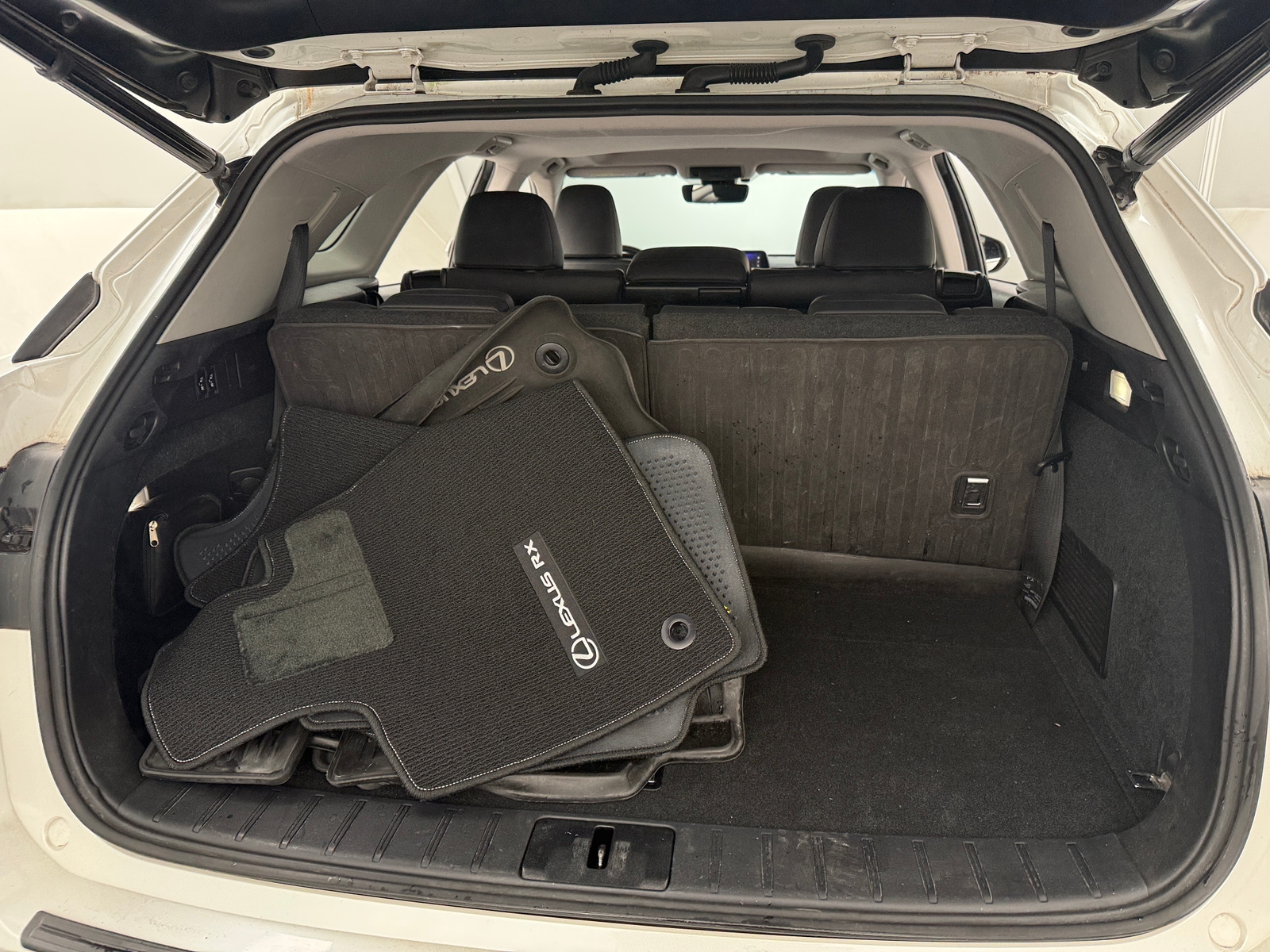 Thumbnail: 2018 Lexus RX - 6