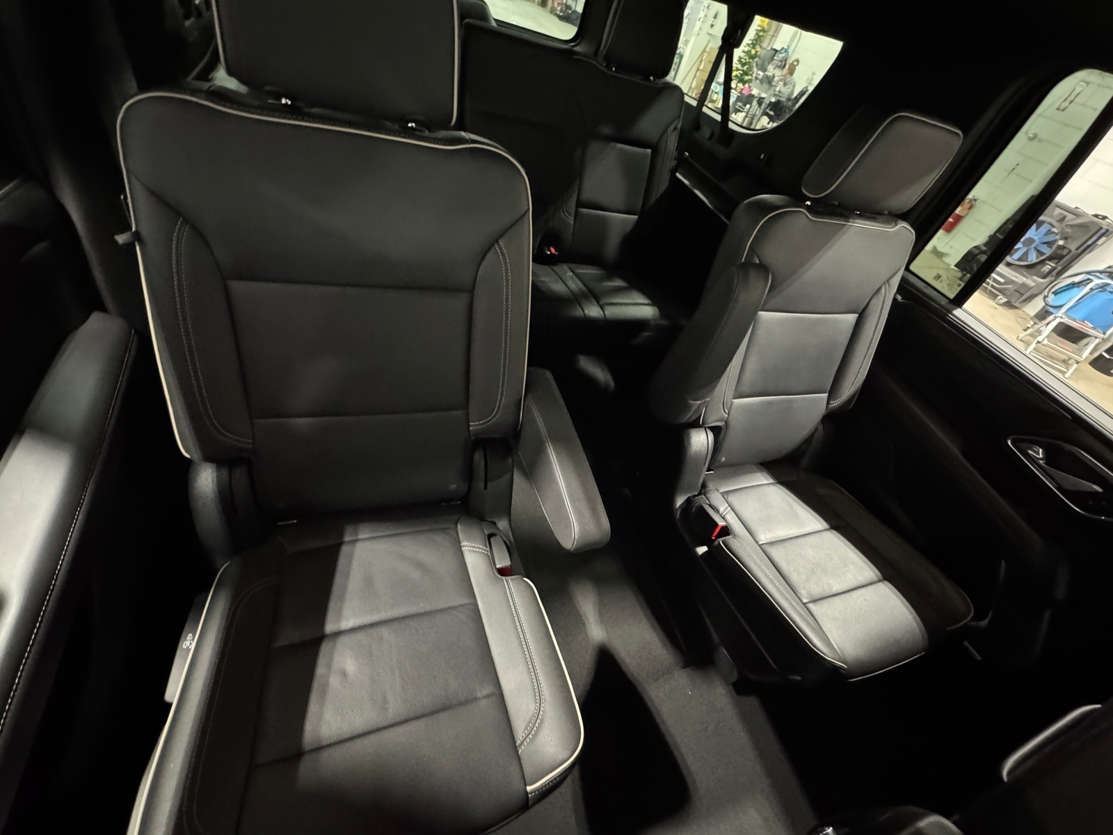 Thumbnail: 2023 GMC Yukon XL - 5