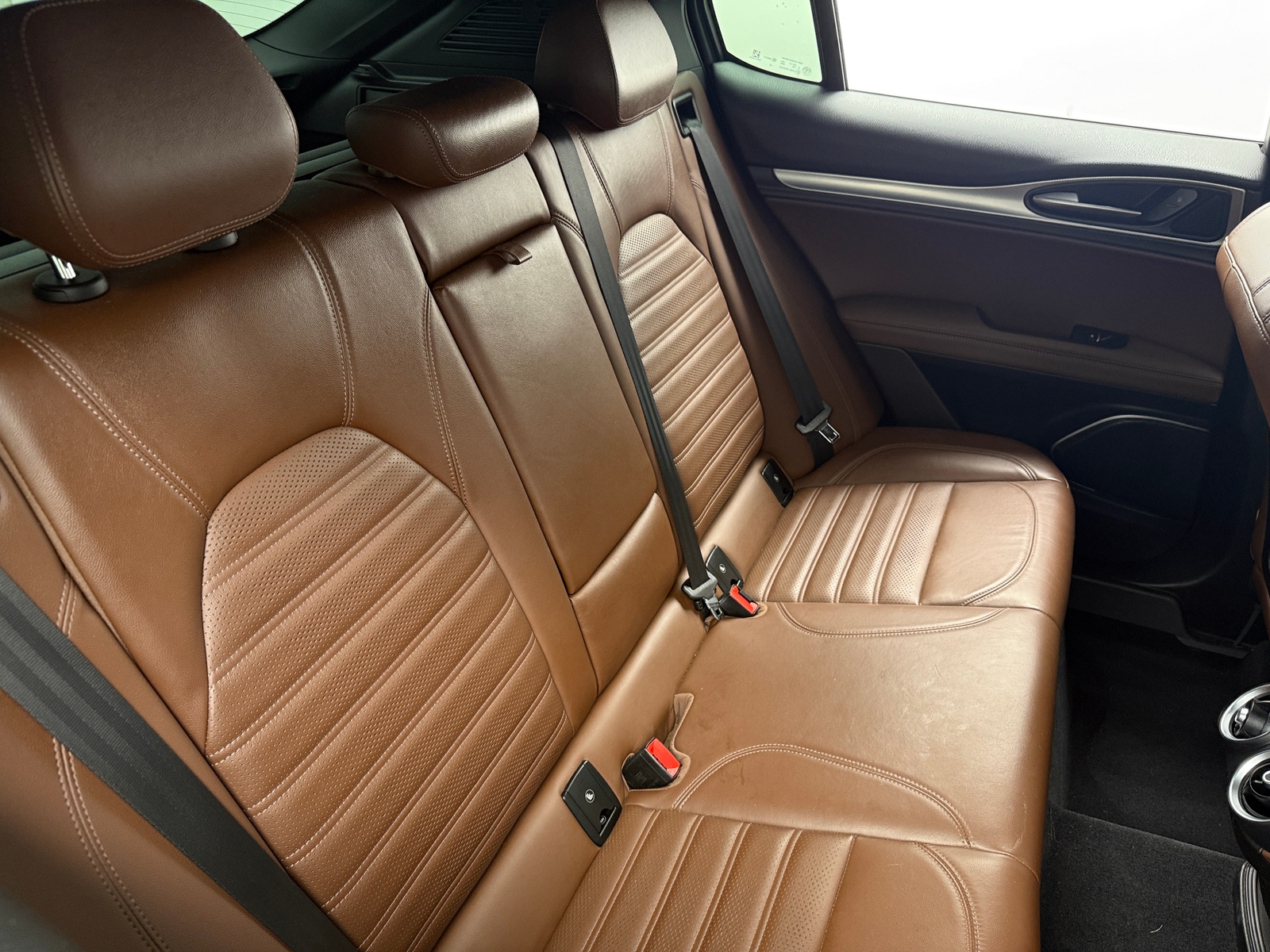 Thumbnail: 2018 Alfa Romeo Stelvio - 5