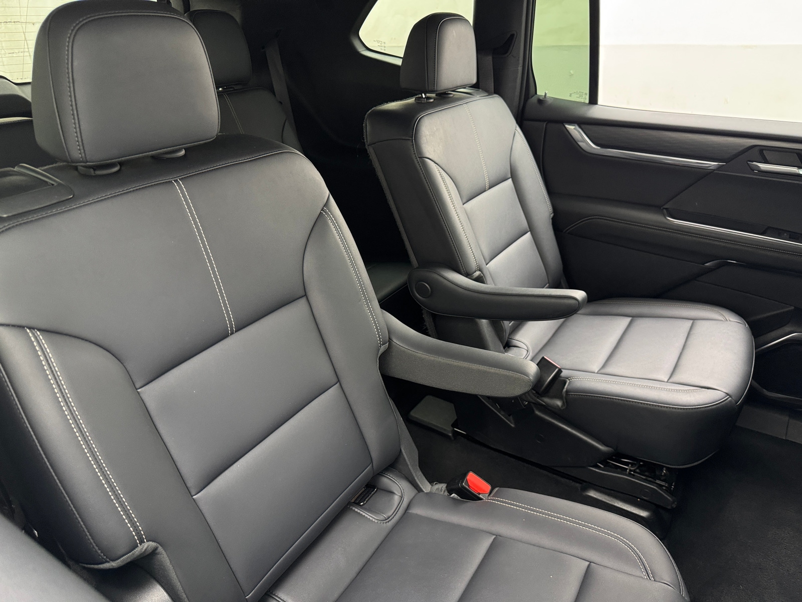 Thumbnail: 2024 GMC Acadia - 5