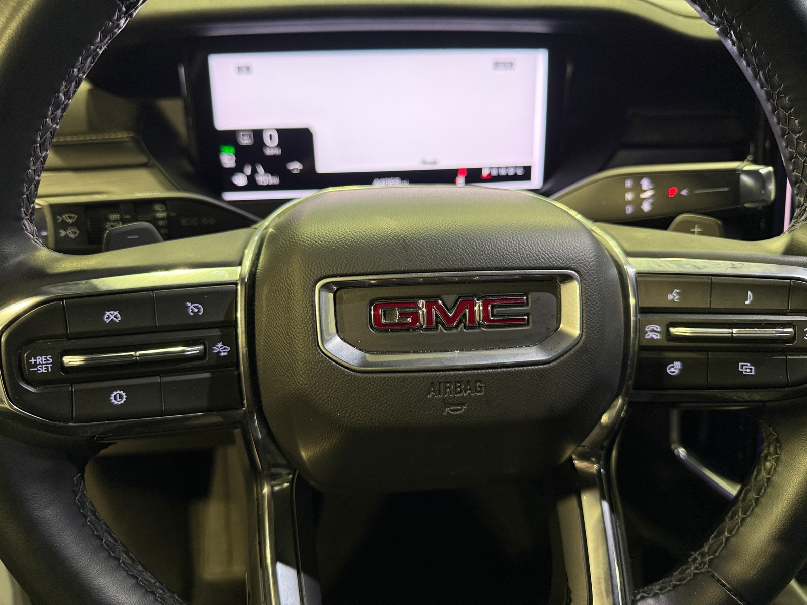 Thumbnail: 2024 GMC Acadia - 4