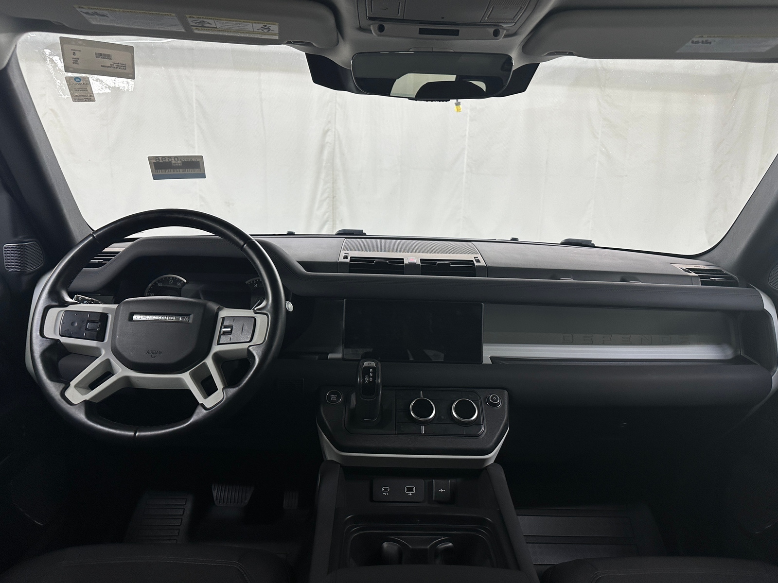 Thumbnail: 2023 Land Rover Defender - 3