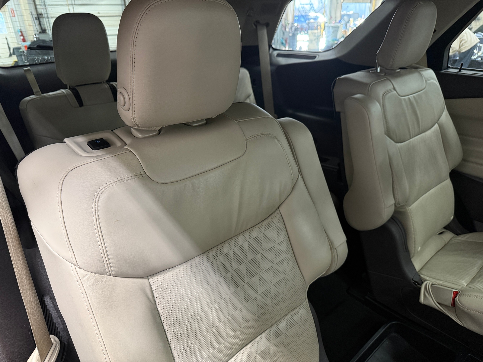 Thumbnail: 2020 Ford Explorer - 5