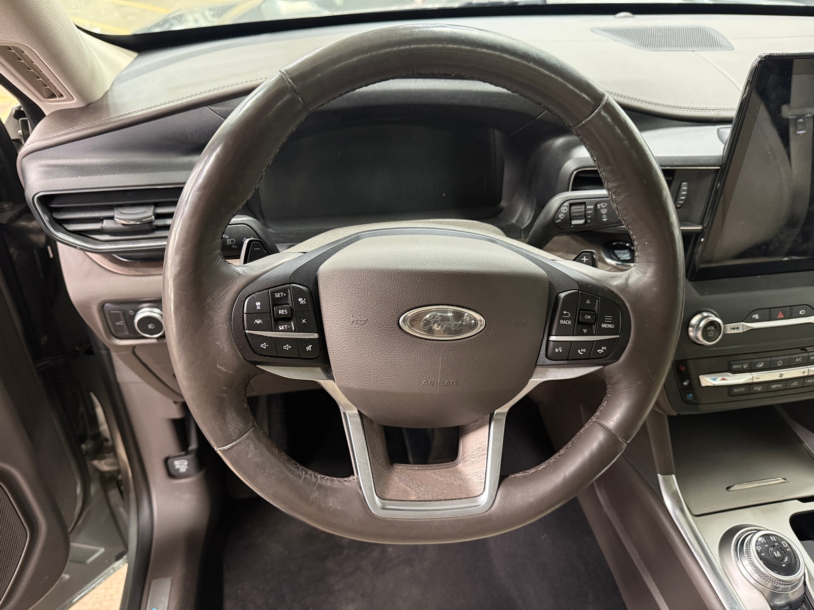 Thumbnail: 2020 Ford Explorer - 4