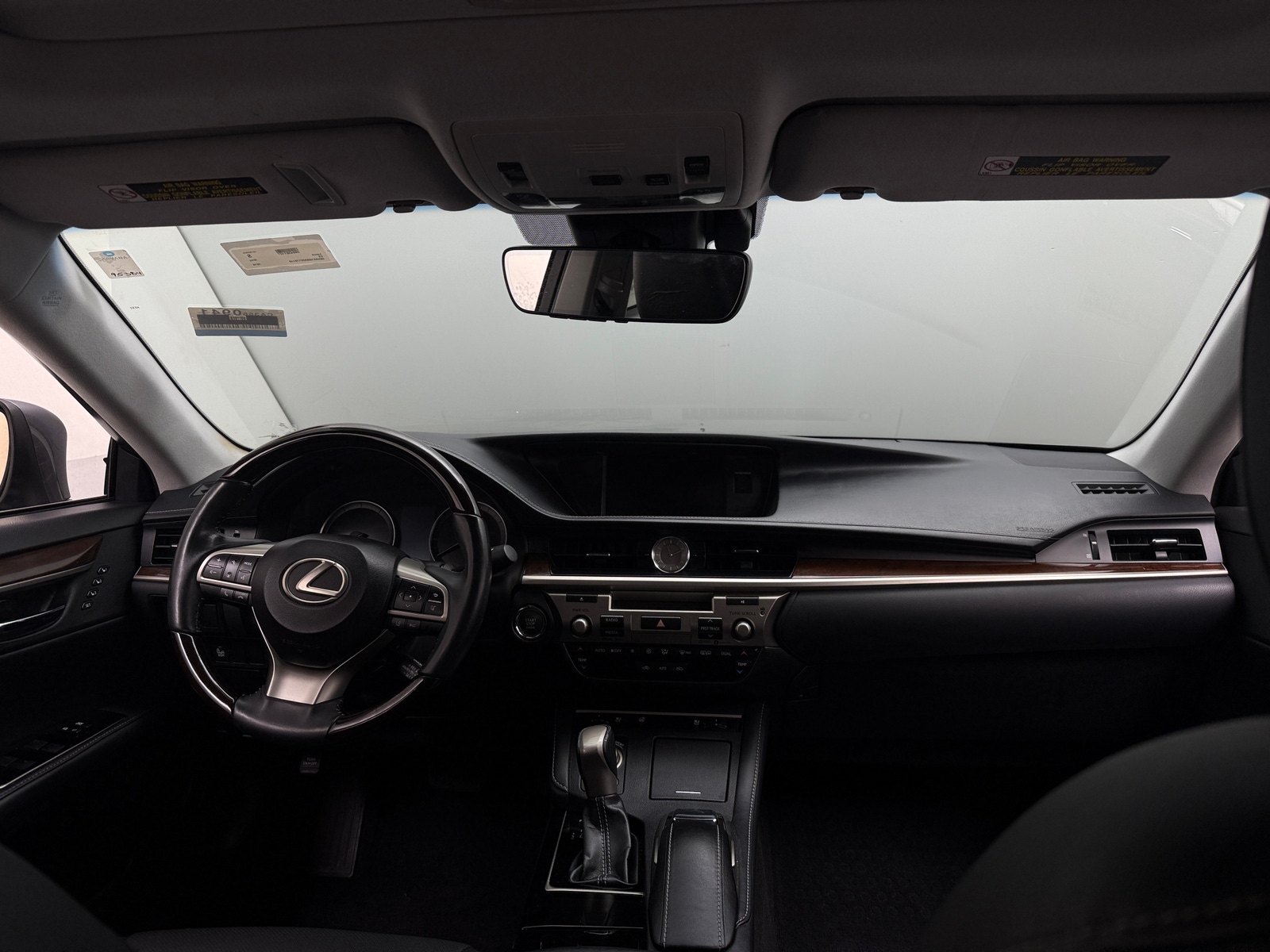 Thumbnail: 2018 Lexus ES - 2