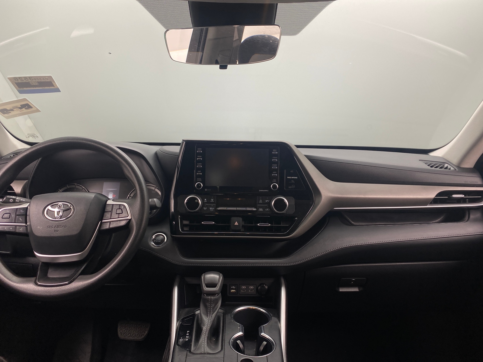 Thumbnail: 2022 Toyota Highlander - 3