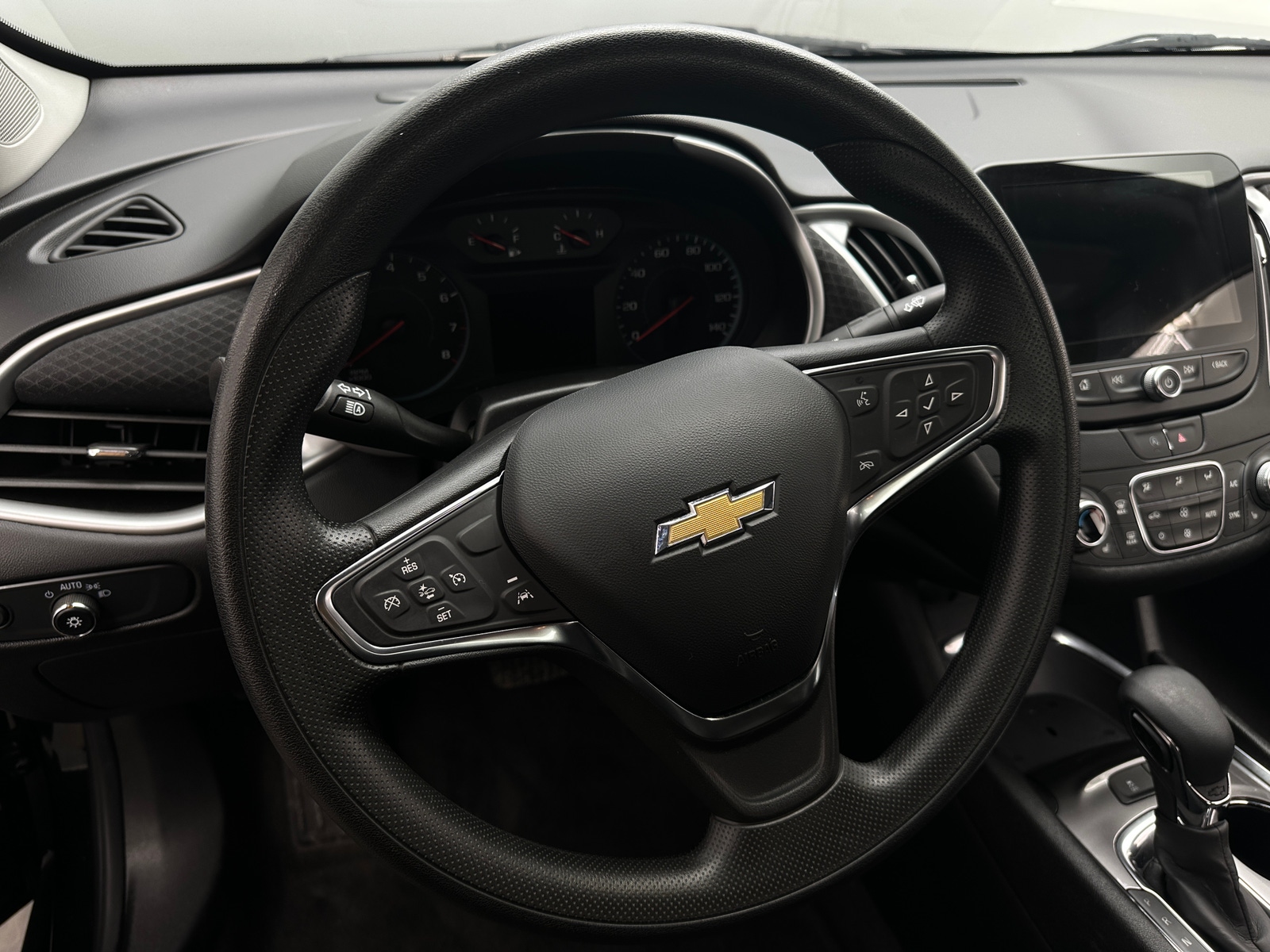 Thumbnail: 2024 Chevrolet Malibu - 5